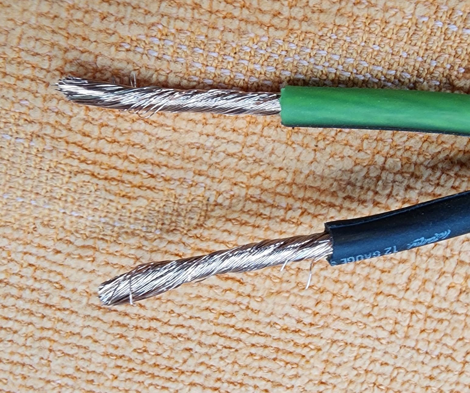 Install Link 12 AWG Gauge Speaker Wire Cable (100 Feet) Stereo, Car or Home Theater, CCA customer photo 2