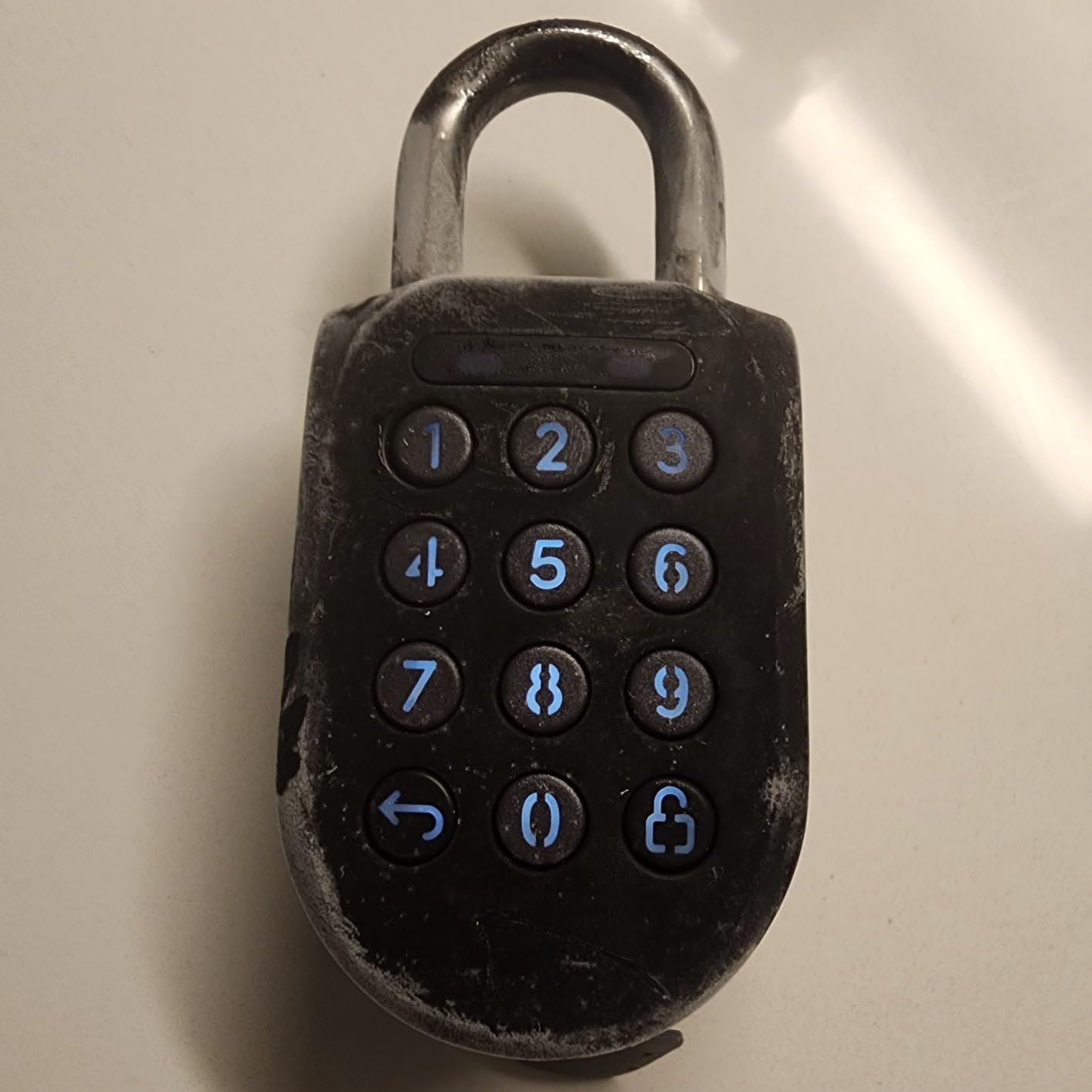 igloohome New Smart Padlock 2 (SP2), The Toughest Smart Padlock - Share Access from Anywhere with the Mobile app (iOS/Android) - No WiFi Needed, Waterproof and Rechargeable customer photo 1