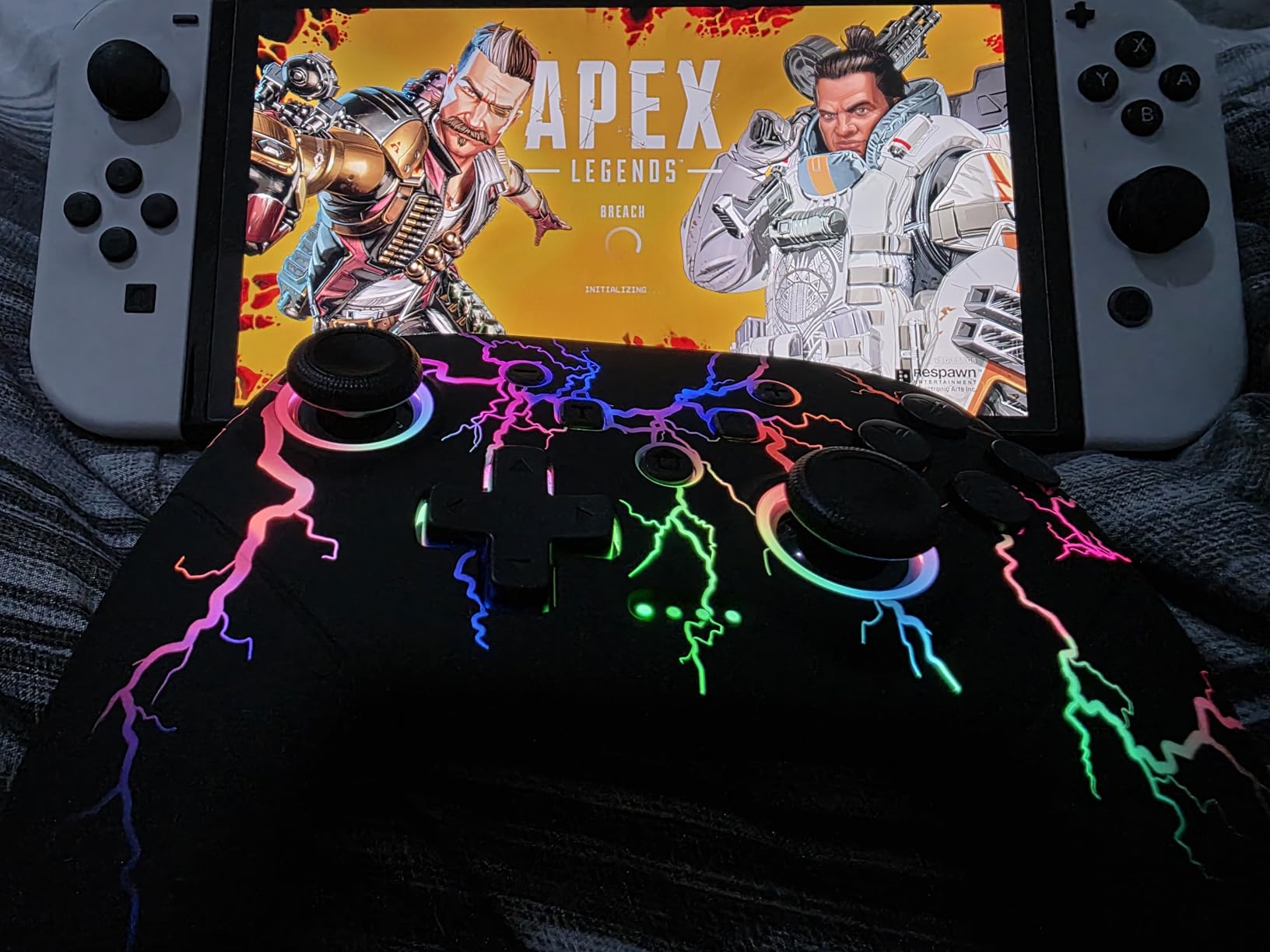 VOYEE Switch Controllers Compatible with Switch/Lite/OLED/PC Windows, 1000mAh Programmable RGB Lightning LED, Wireless Pro Controller with One Key Pairing/Wake Up/Turbo/Vibration customer photo 1