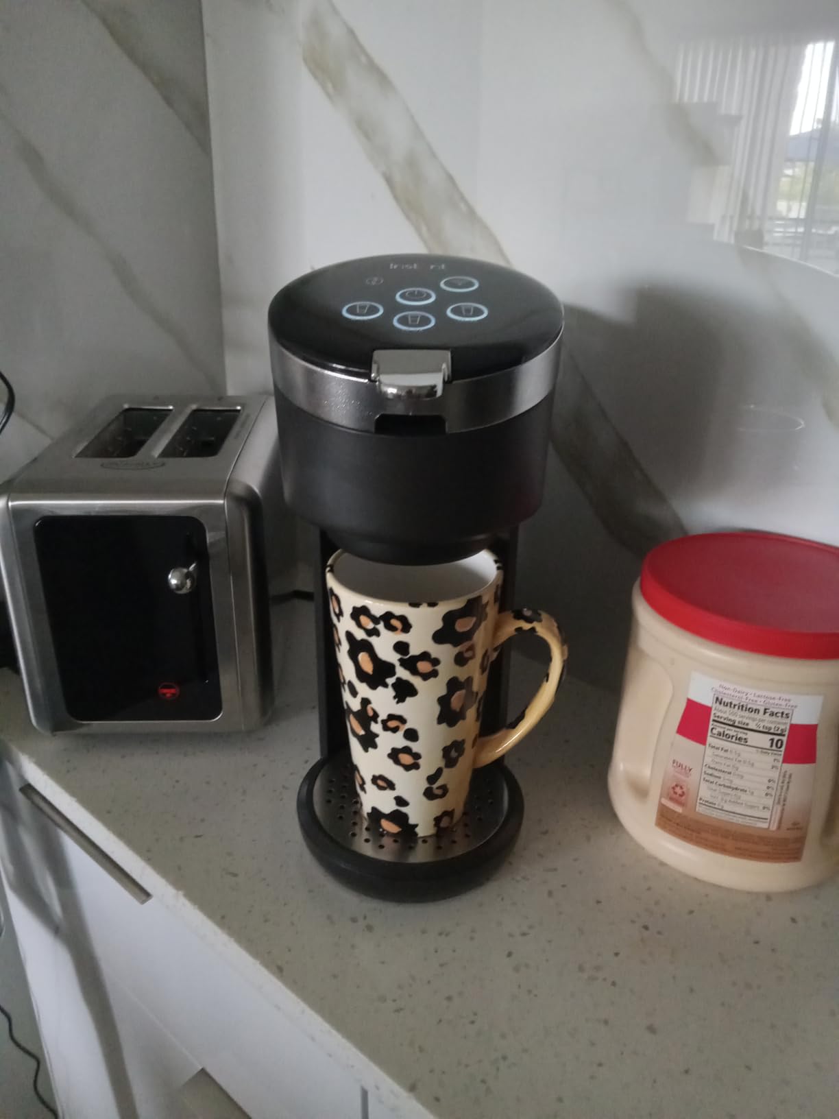Instant Solo WIFI Connect Single Serve Coffee Maker, From the Makers of Instant Pot, Coffee Brewer, Includes Reusable Coffee Pod & Bold Setting, Brew 8 to 12oz., 40oz. Water Reservoir, Black customer photo 2