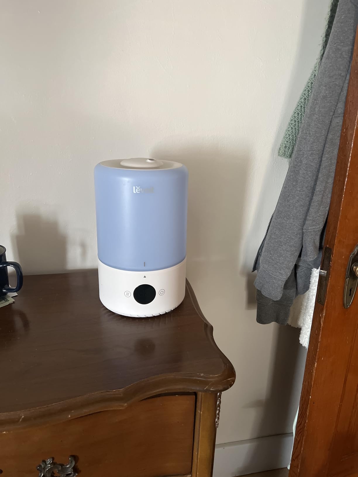 LEVOIT Dual 200S Smart Humidifiers for Bedroom, Top Fill, Customize Humidity for Home, Baby Nursery & Plants with Humidistat, Essential Oil Diffuser, Schedule, Timer, APP & Voice Control, 3L, Blue customer photo 1