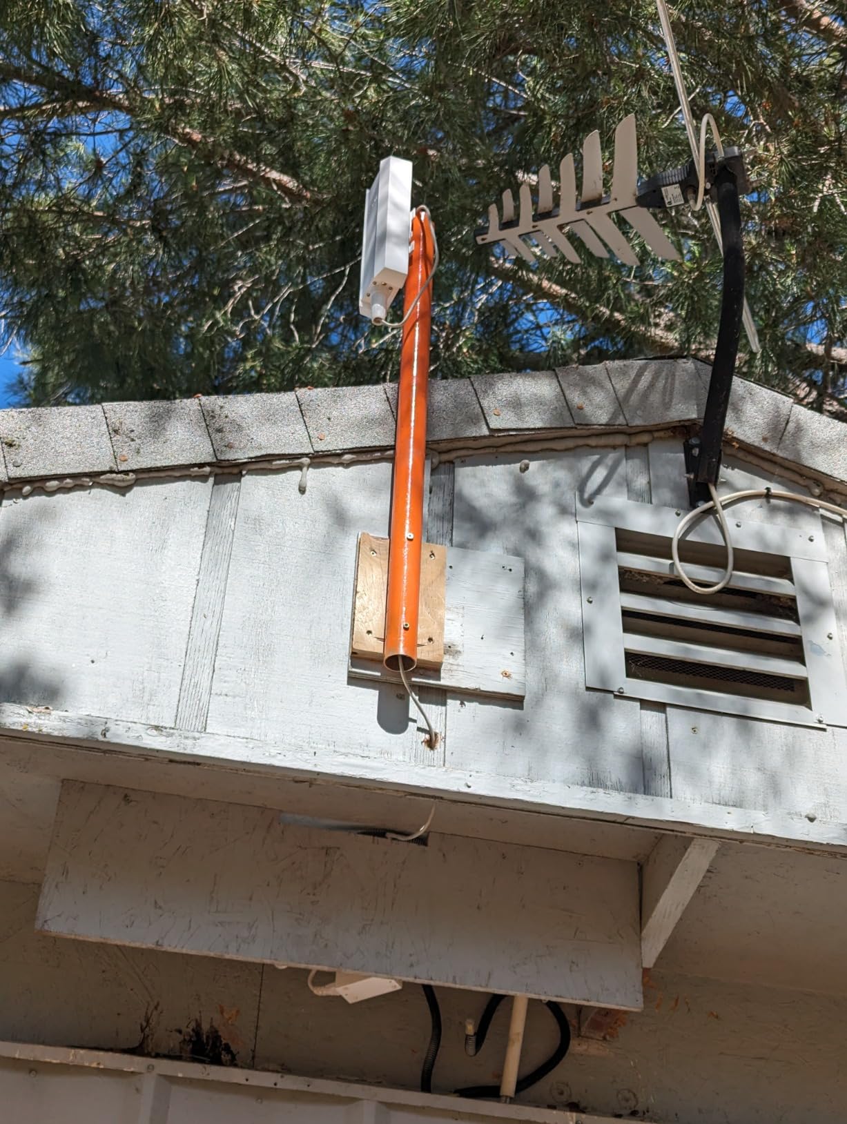 TP-Link Omada Long Range Outdoor Access Point - WiFi Extender Universal Compatible, WiFi 6 AX3000 Dual Band, Up to 3,500 sq.ft, PoE Powered, IP68 Weatherproof, Starlink Compatible(EAP650-Outdoor) customer photo 1