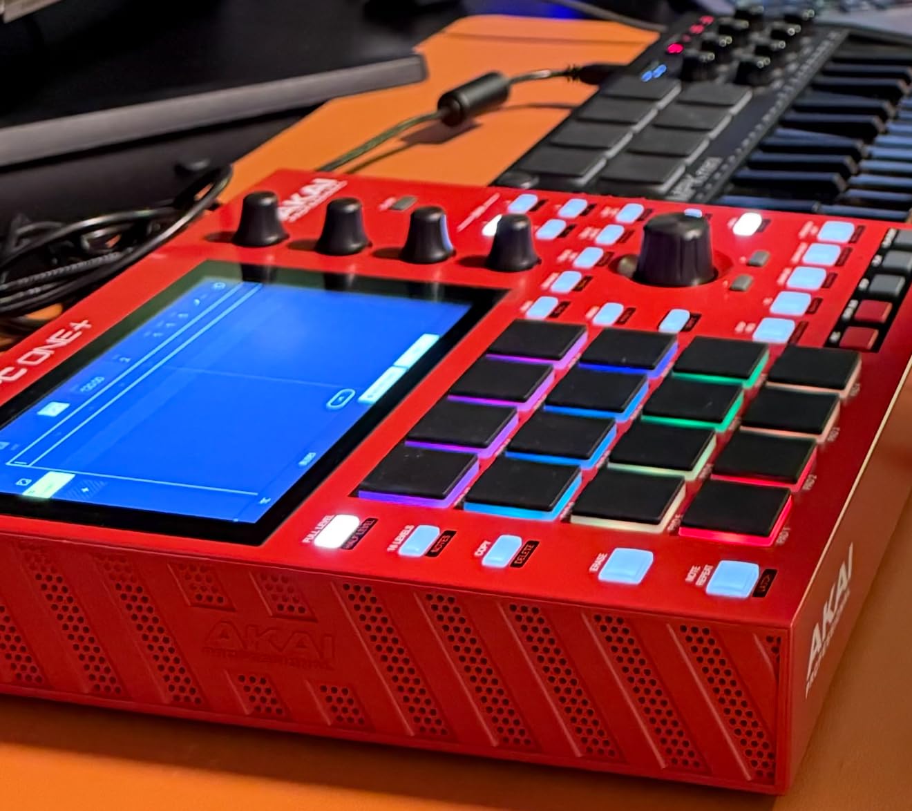 Akai Professional MPC One+ Standalone Drum Machine, Beat Maker and MIDI Controller customer photo 2