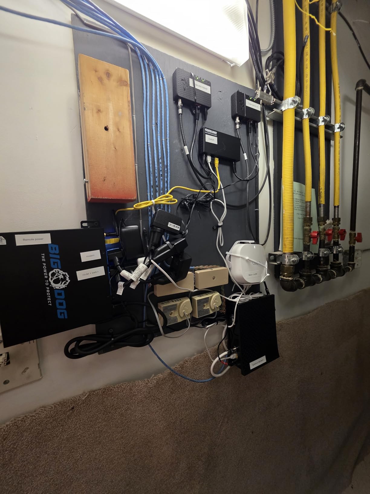 Hitron HTEM5 MoCA 2.5 Network Adapter (2-Pack) customer photo 2