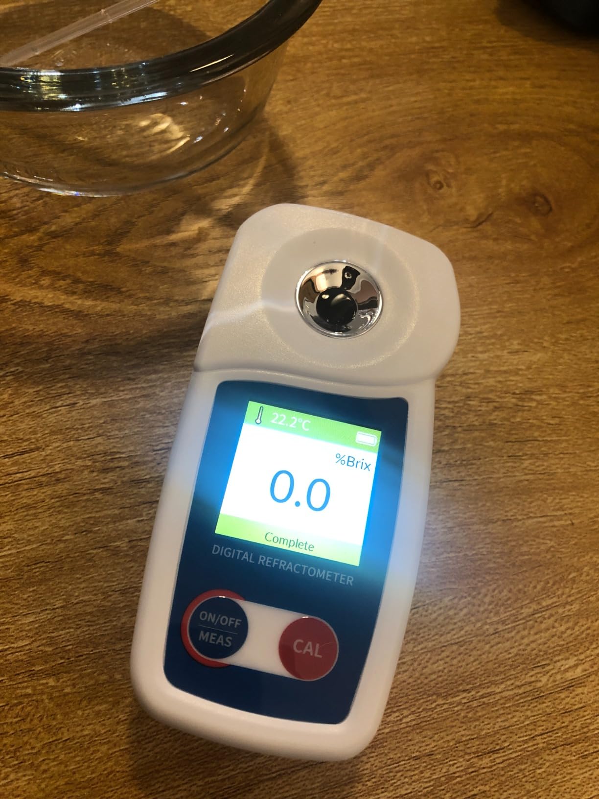 Digital Brix Refractometer Flagfront brix Meter Refractometer Automatic Temperature Compensation Brix Refractometer Range 0-55%, ±0.1% Precision for Fruit Juice Coffee customer photo 2