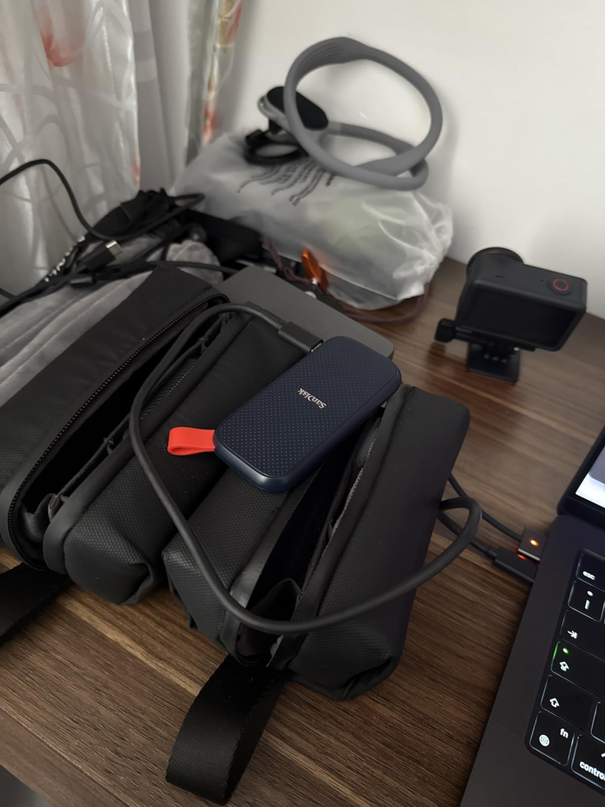 SanDisk 1TB Portable SSD - Up to 800MB/s, USB-C, USB 3.2 Gen 2 customer photo 1