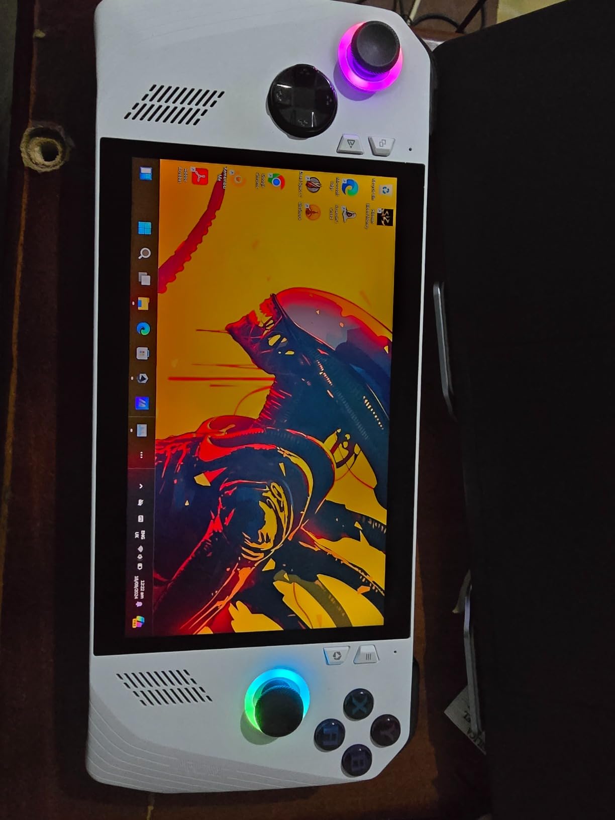 ASUS - ROG Ally Gaming Handheld Console - Z1 Processor, 512GB, 1080p 120Hz Display, White customer photo 2