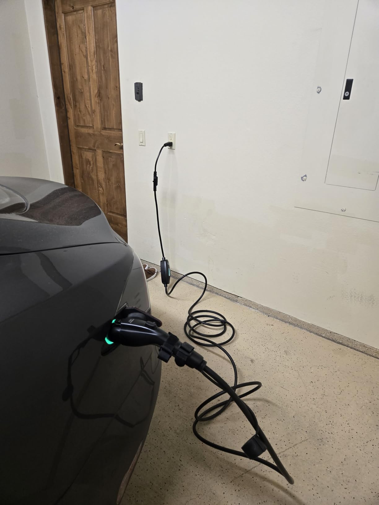 Level 1&2 EV Charger, Electric Vehicle Portable Charger with 25FT Cable, Home EV Charging Station for J1772 Electric Cars, 12A 120V/16A 240V, NEMA 5-15 & NEMA 6-20 Plug customer photo 1