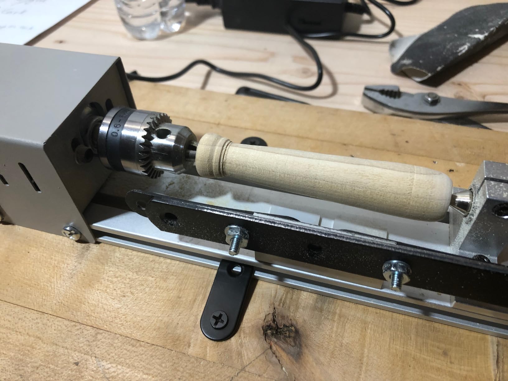VEVOR Mini Lathe Machine, 2.76 in x 6.3 in, 24VDC 96W Mini Wood Lathe Tools Milling Machine, 7 Speeds customer photo 2