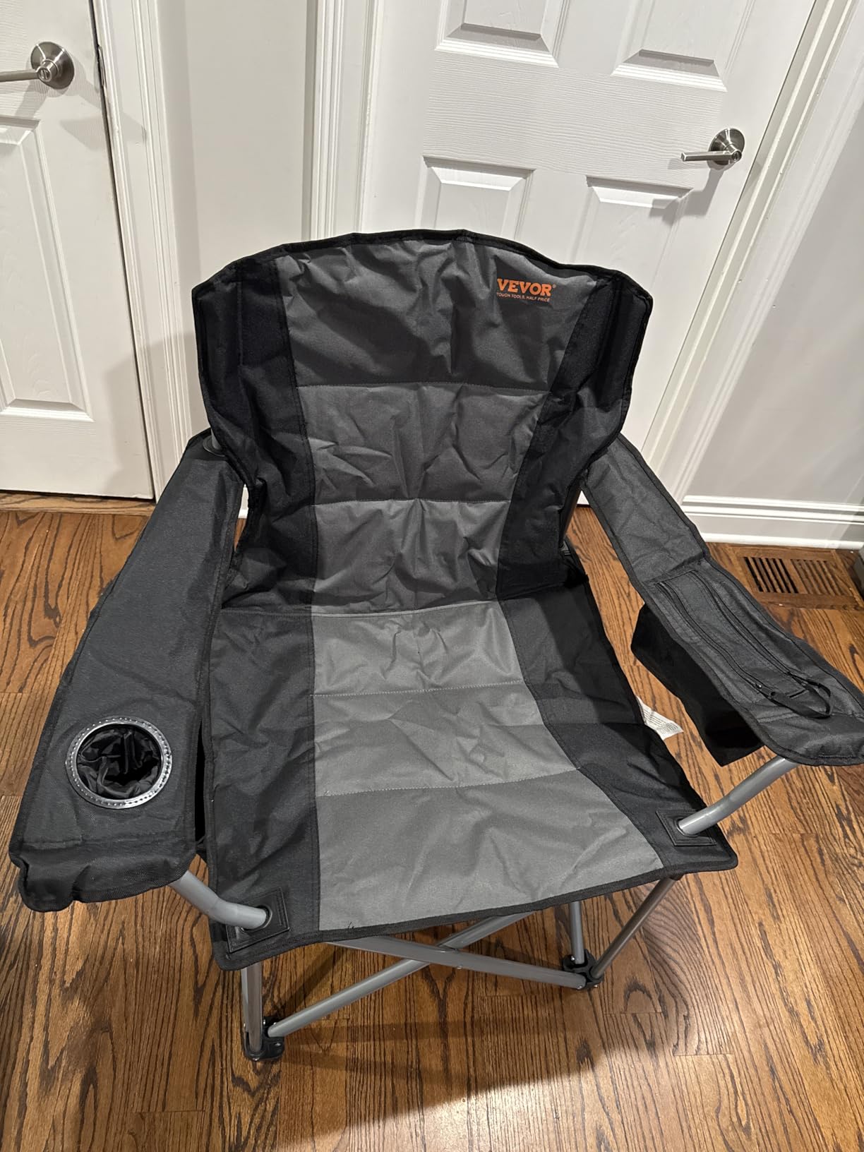 VEVOR Oversized Camping Folding Chair, Portable Heavy Duty Outdoor Quad Lumbar Back Padded with Side Pockets, Cup Holder and Cooler Bag for Beach, Lawn, Picnic, Fishing, Backpacking, Black customer photo 2