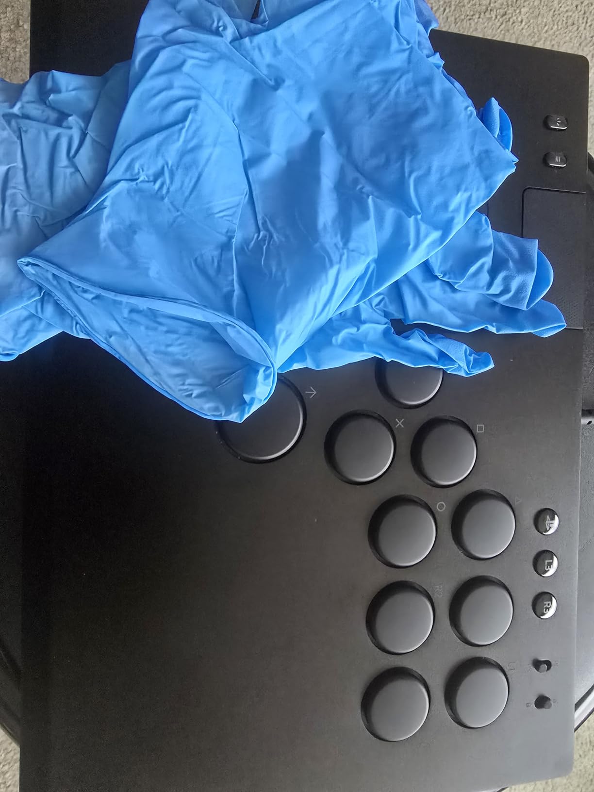 Razer Kitsune All-Button Arcade Controller: For PS5 / PlayStation 5 & PC - Low-Profile Optical Switches - Slim Form Factor - Removable Top Plate - Chroma RGB Lighting - USB Type C - Black customer photo 1