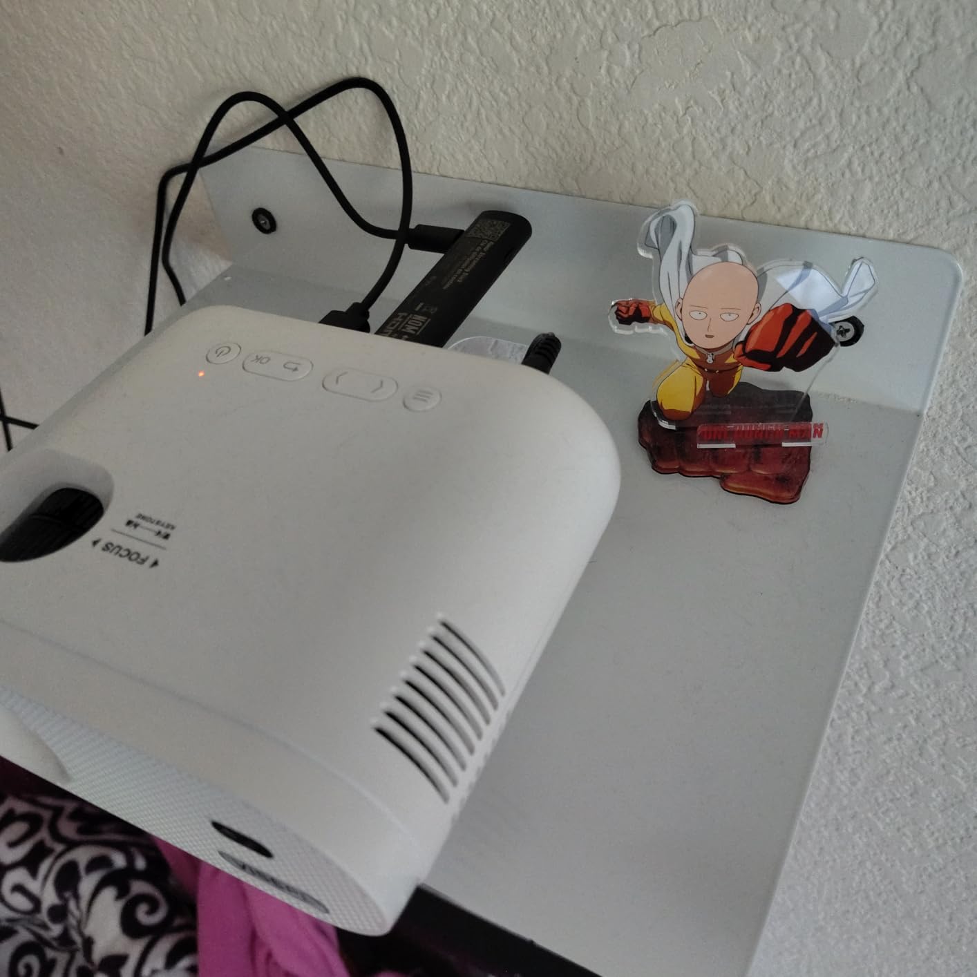 Mini Projector, VISSPL Full HD 1080P Video Projector, Portable Outdoor Projector with Tripod, Kids Gift, Home Theater Movie Phone Projector Compatible with Android/iOS/Windows/TV Stick/HDMI/USB customer photo 1