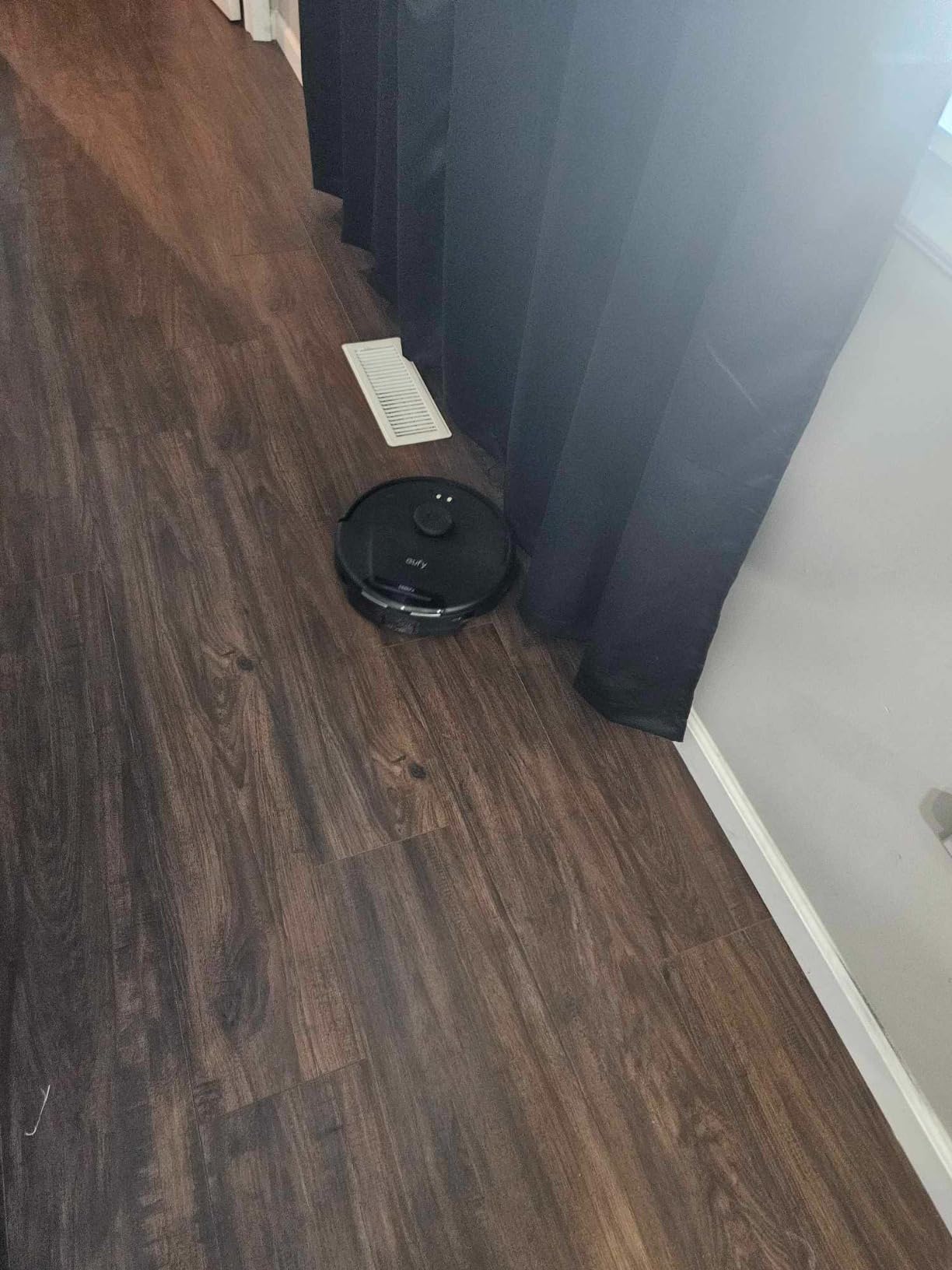 eufy L60 Robot Vacuum with Self Empty Station, Hair Detangling Technology, Up to 60 Days Hands Free Cleaning, 5,000 Pa Suction, Remove Hair, Dust customer photo 2