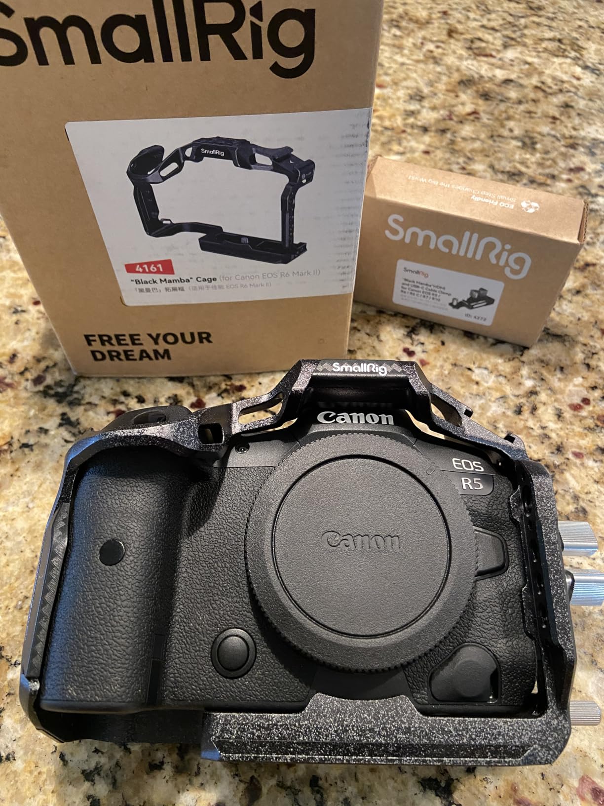 SmallRig Black Mamba Camera Cage for Canon R6 Mark II and R6 Mark III, Quick Release Plate for Arca-Type, Film Movie Making Camera Video Cage with Shoe Mount customer photo 1