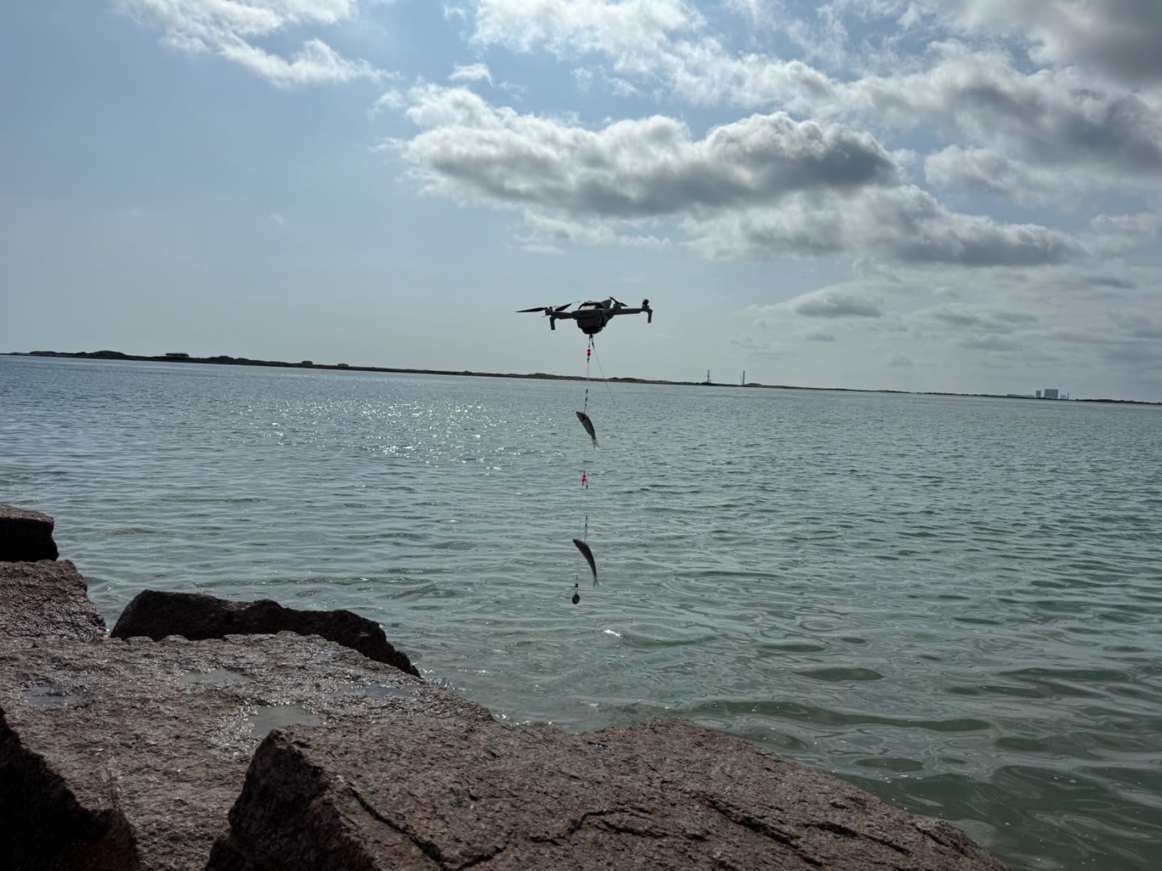 Universal Drone Airdrop System Compatible with DJI Mavic Mini 4 Pro, Mini 3, Mini 2, Air 2, Air 2S, Mavic 3 Pro, Mavic 2 - Payload Clip, Release Device, Airdropper with Fish Bait Ring Thrower Accessories customer photo 1