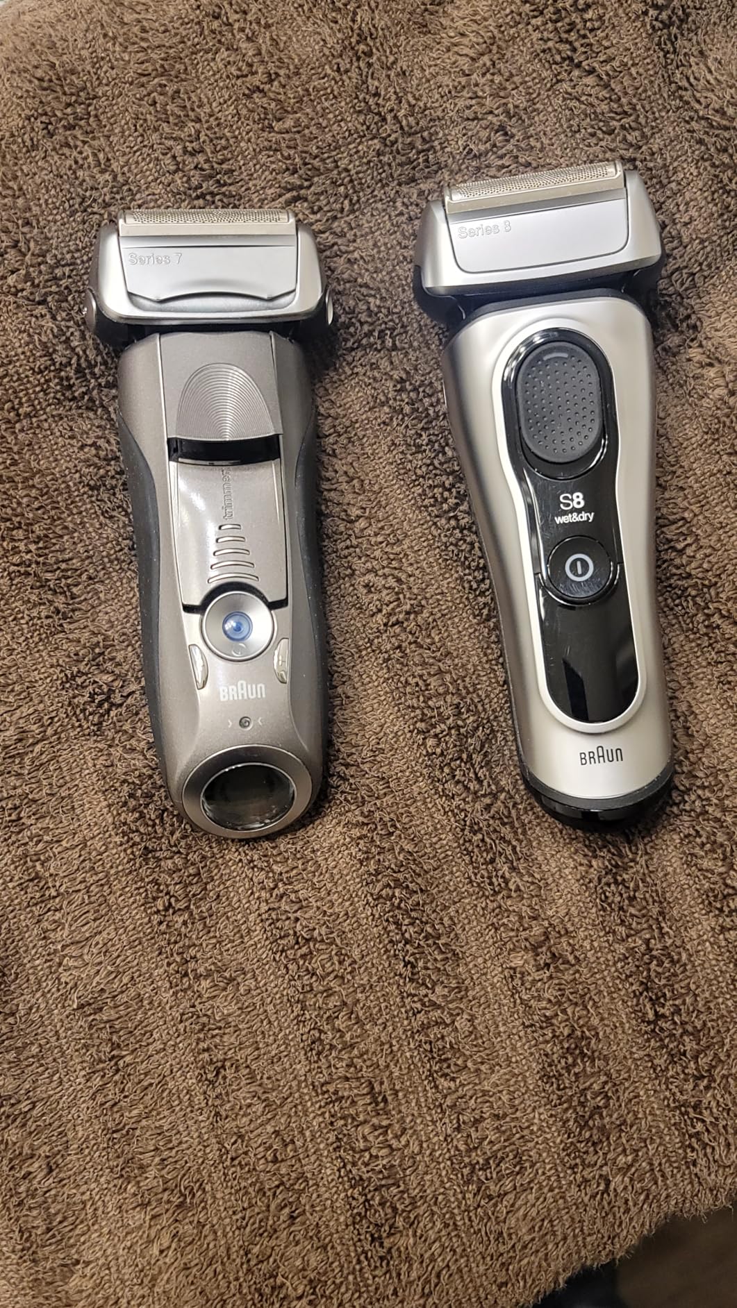 Braun Series 8 8567cc Electric Razor for Men, 4+1 Shaving Elements & Precision Long Hair Trimmer, 5in1 SmartCare Center, Wet & Dry Electric Razor customer photo 2