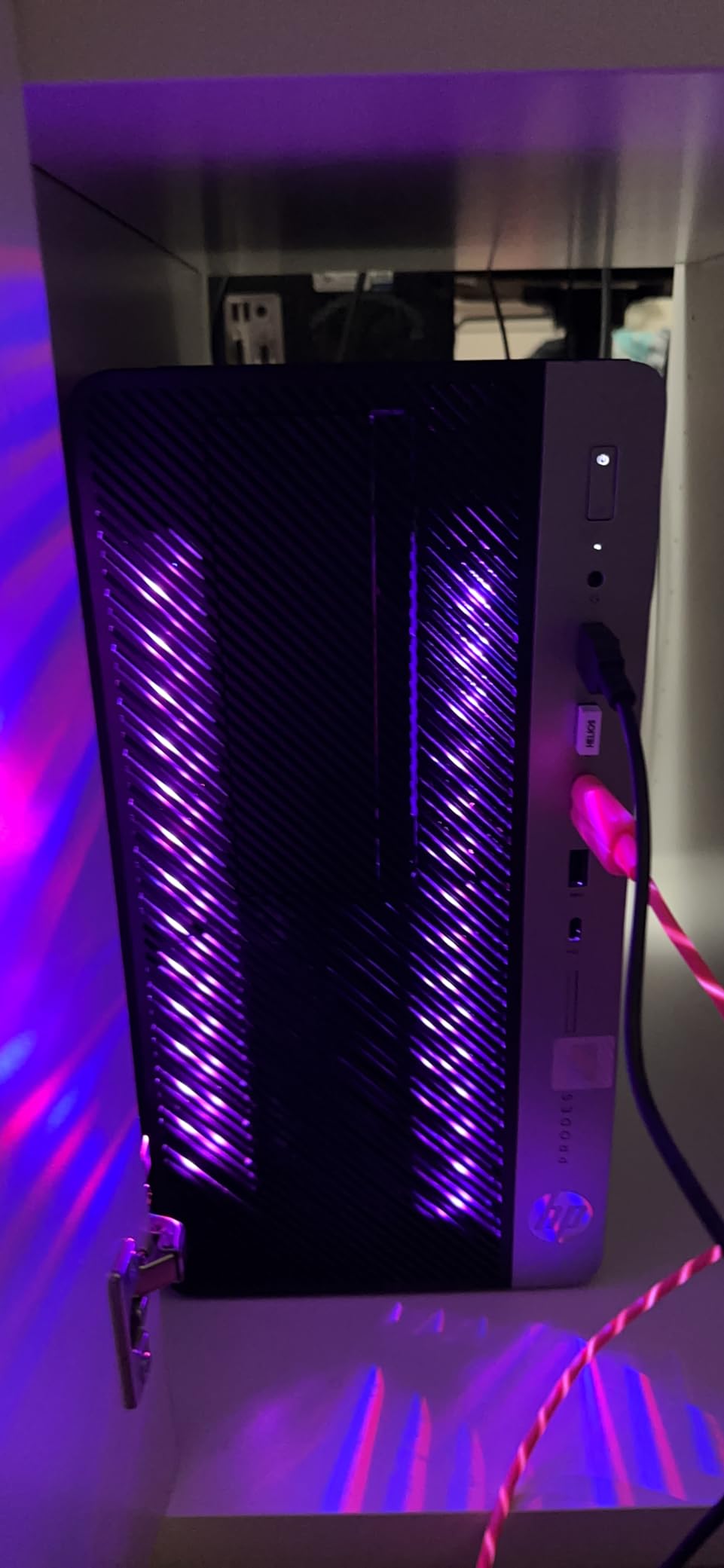 HP RGB Gaming Desktop Computer, Intel Quad Core I5-6500, Radeon RX 550 4G, 16GB DDR4, 1T SSD + 3T HDD, RGB Keyboard & Mouse, 600M WiFi & Bluetooth, Windows 11 (Renewed) customer photo 1