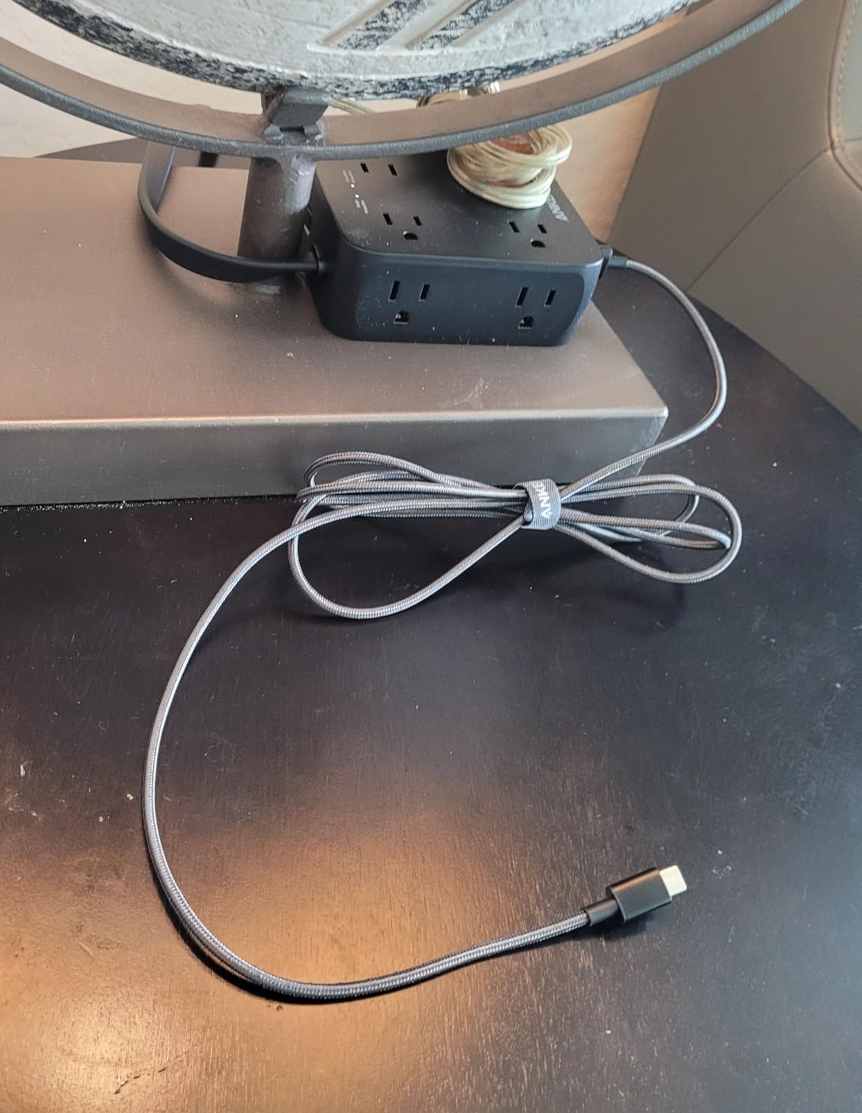 Anker Power Strip with 2000J Surge Protector, Flat Plug Extension Cord with Multiple Outlets, 8 AC, 2 USB A & 1 USB C Port for 20W, 5ft Outlet Extender, Dorm Room Essentials, Home Office, TUV Listed customer photo 1