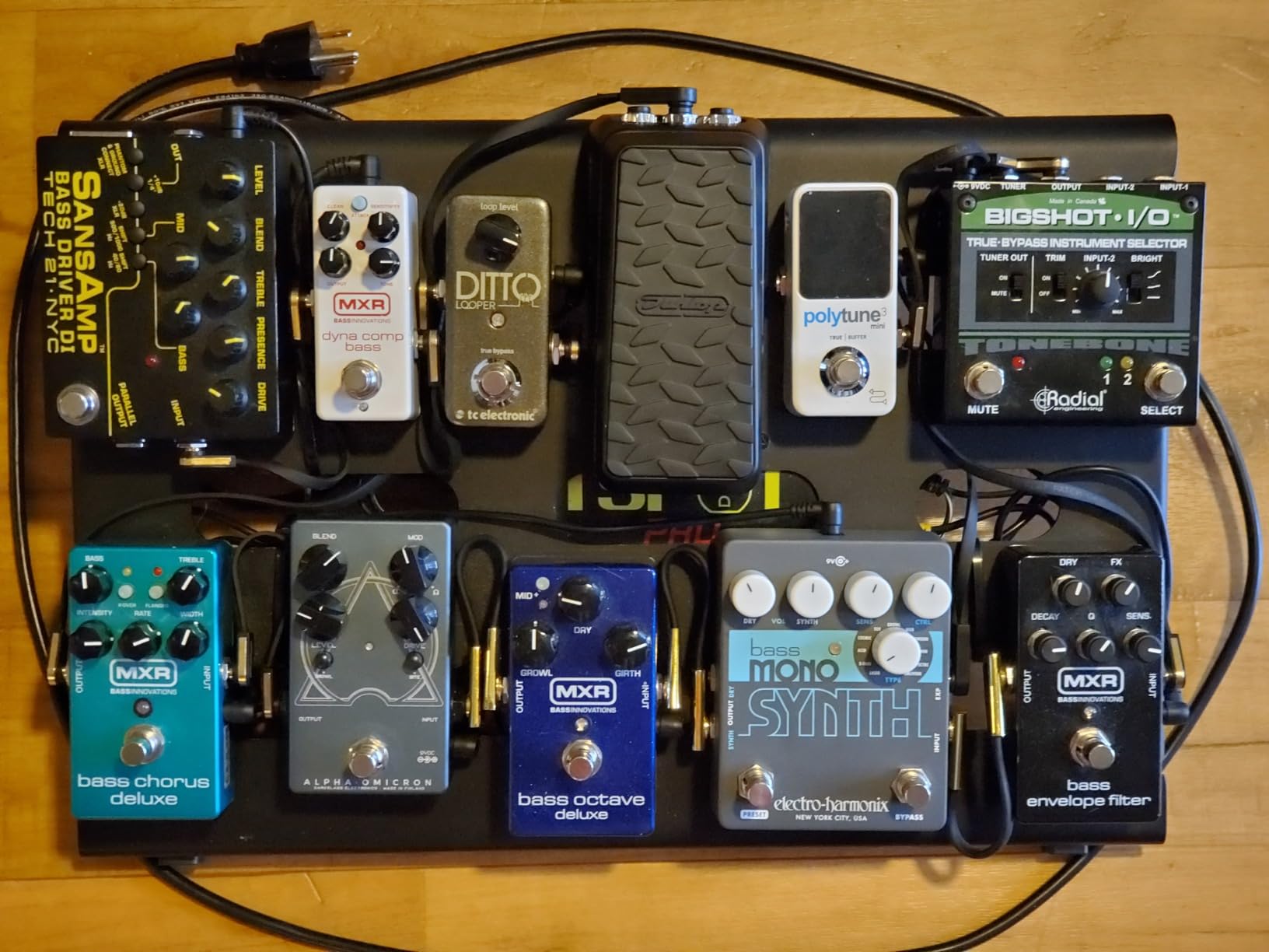 Universal Audio 1176 Compressor Limiter Pedal customer photo 1