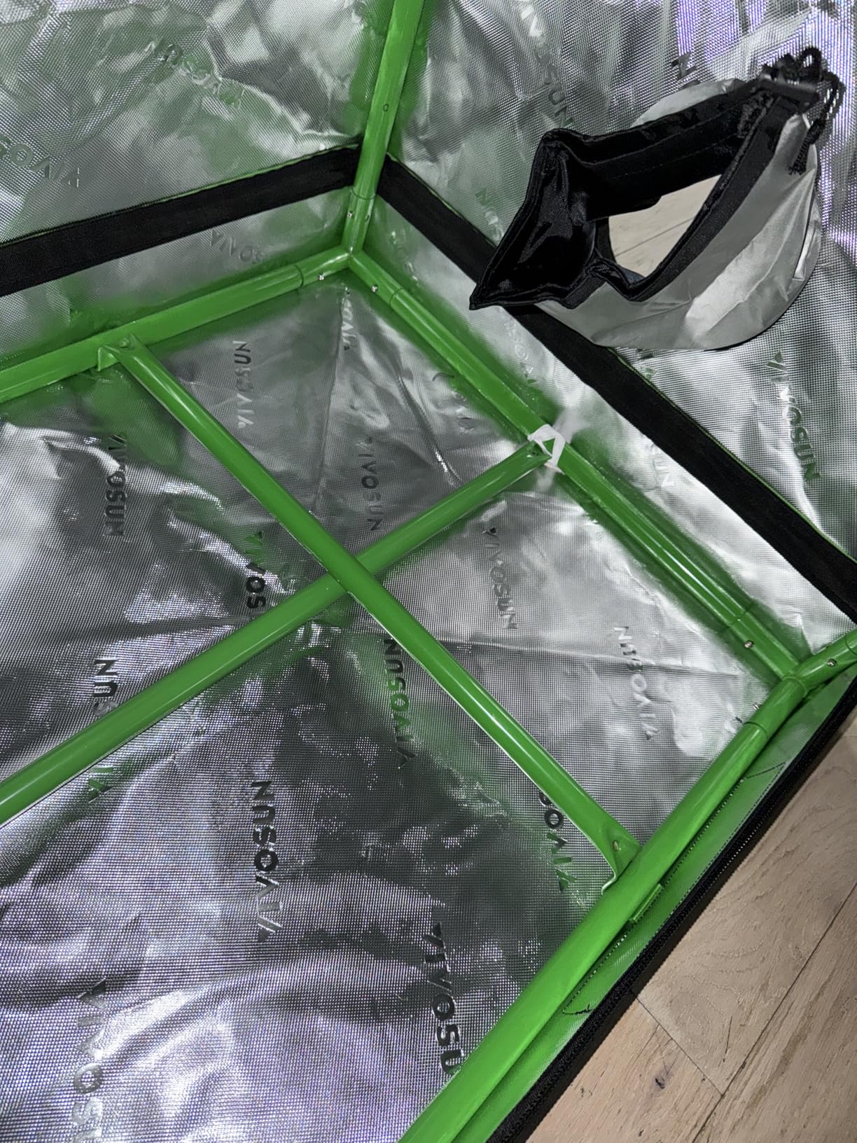 VIVOSUN PRO Grow Tent 2x4 Indoor Grow Tent with Thick 1 inch Poles, Strengthened High Reflective Mylar Oxford Fabric, Extra Hanging Bars & High CFM Kit customer photo 2