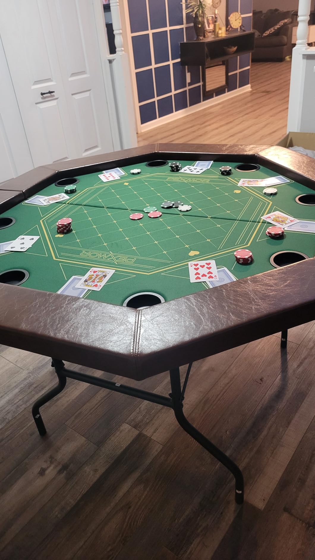 PEXMOR Foldable Poker Table, 8 Player Octagonal Folding Texas Holdem Blackjack Table w/Casino-Grade Felt, Water-Resistant Cushioned Rail, 8 Cup Holders, Portable Collapsible Legs Casino Game Table customer photo 2