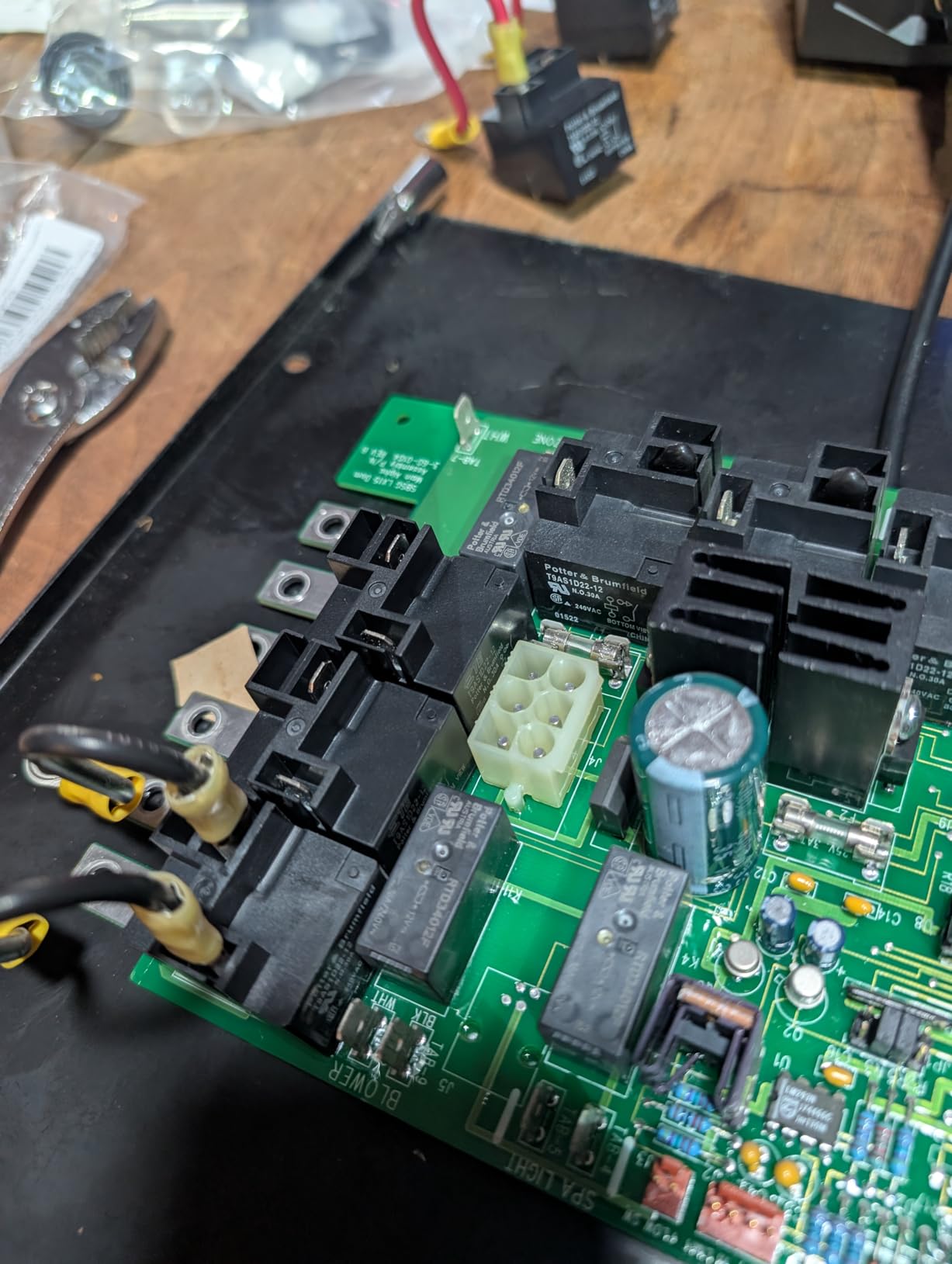 YIHUA 948D III Soldering Iron Desoldering Station Kit with Upgraded Desolder Tool customer photo 2