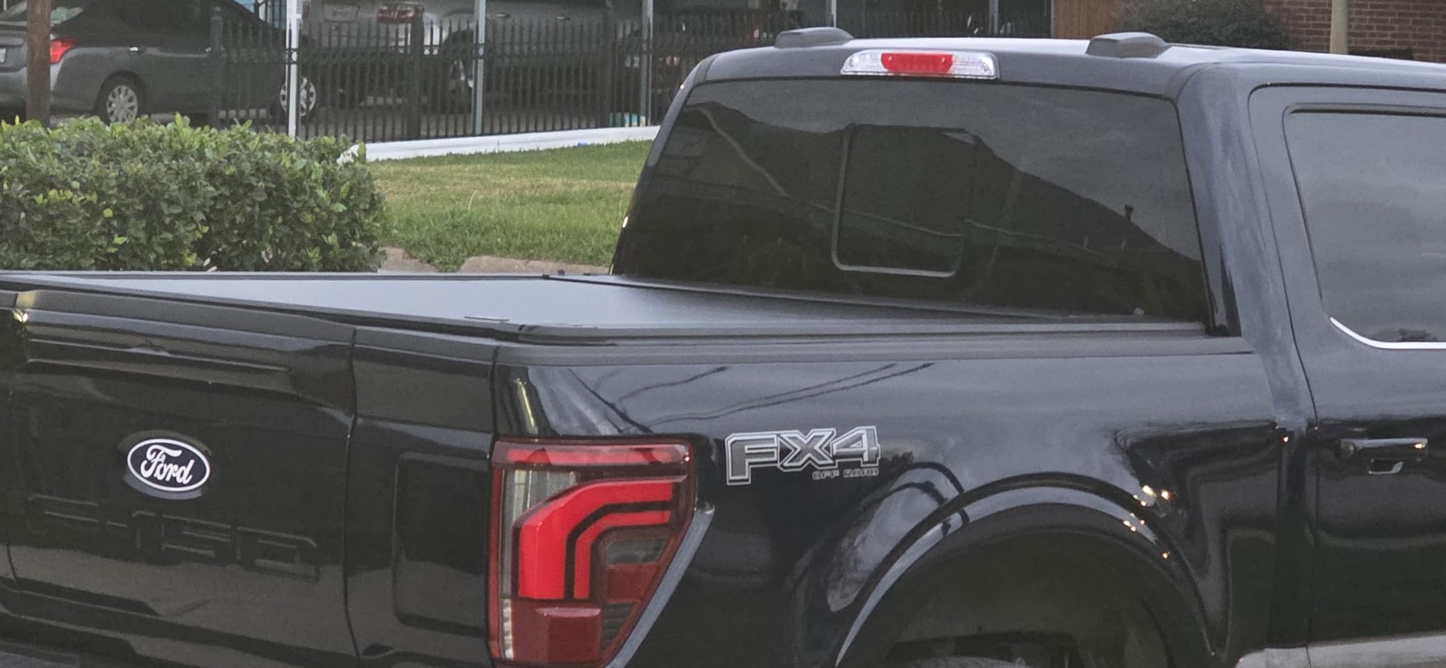 ONINE Pull-Lock-Go Retractable Hard Tonneau Cover Custom fit 2015-2026 Ford F150 5.5ft Bed (66