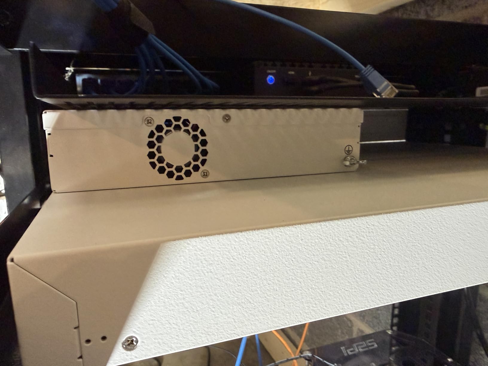 MikroTik CRS310-8G+2S+IN L3 Smart Switch with 8x 2.5G Ethernet Ports and 2x 10G SFP+ Ports customer photo 1