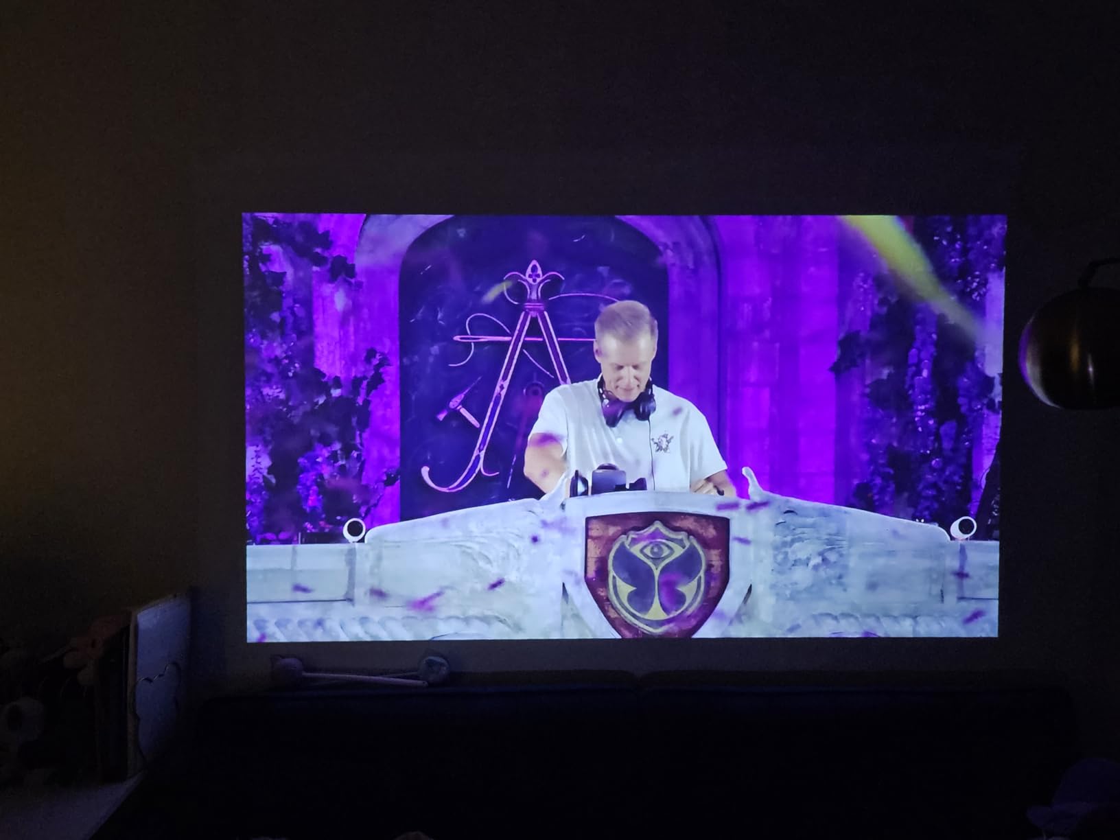 NEBULA Capsule 3 GTV Portable Mini Projector, Netflix Officially Licensed, 1080P Smart Projector with Wi-Fi, 2.5 hrs Battery, 120-Inch Display, Dolby Digital customer photo 1