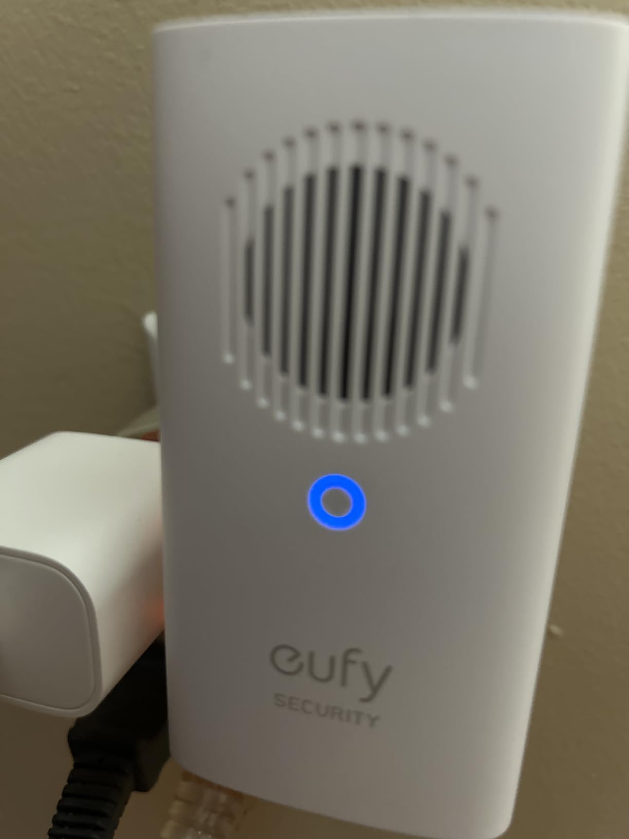 eufy Security Video Doorbell Add-On Chime, Indoor Chime, Requires eufy Security Video Doorbell E340/C30/C31, No-Delay Ring, Adjustable Volume, 8 Fun Ringtones, only works with 2.4GHz Wi-Fi customer photo 1