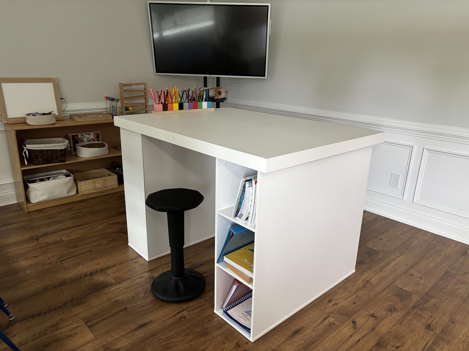 Vibe S1 4K UHD Smart Board, 55 Inch Digital Whiteboard for Office and Classroom, Electronic Presentation Meeting Device for Hybrid Work, Interactive Touchscreen Display, Chrome OS and 250+ Free Apps customer photo 1