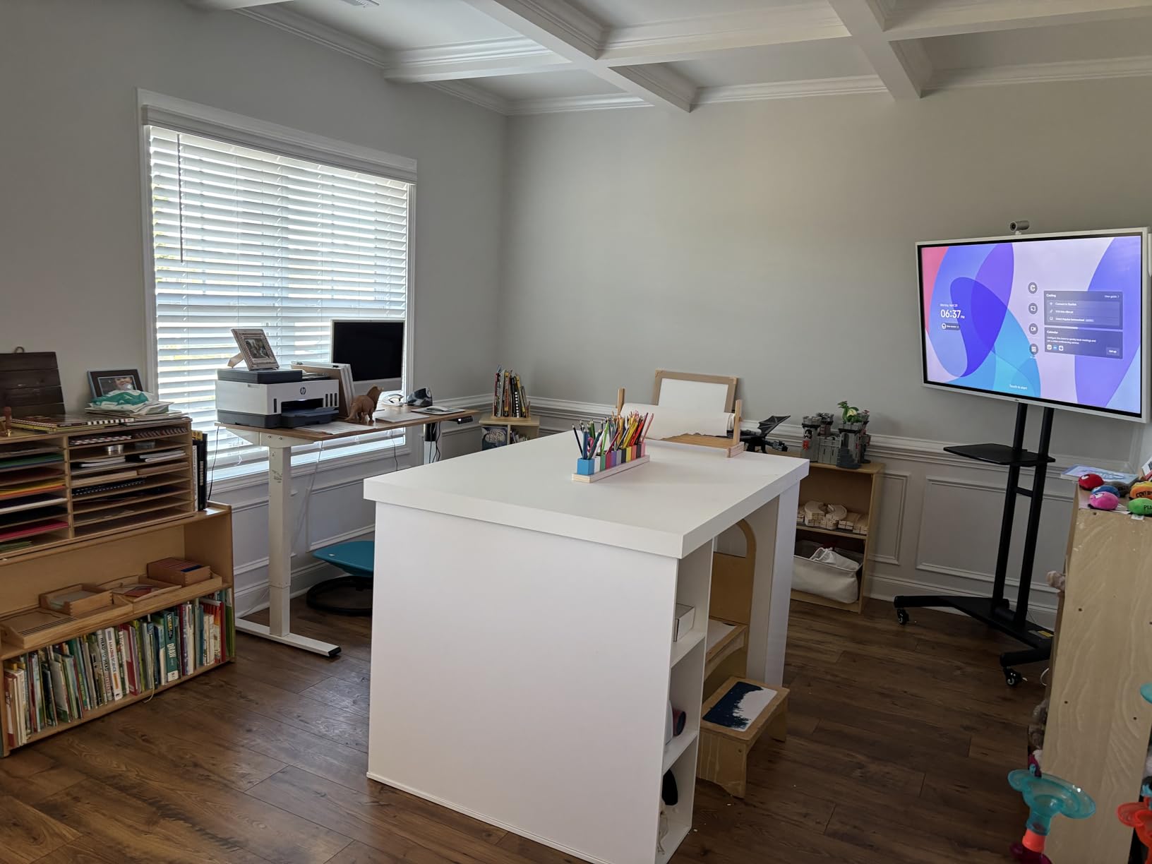 Vibe S1 4K UHD Smart Board, 55 Inch Digital Whiteboard for Office and Classroom, Electronic Presentation Meeting Device for Hybrid Work, Interactive Touchscreen Display, Chrome OS and 250+ Free Apps customer photo 2