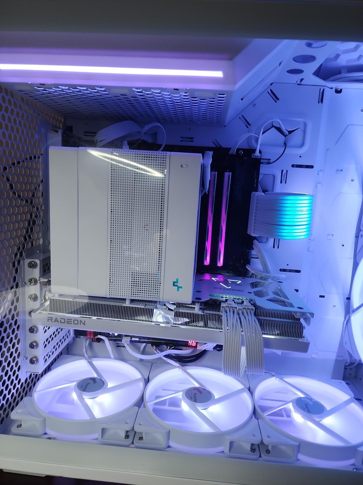 G.SKILL Trident Z5 Neo RGB DDR5 RAM (AMD EXPO) 32GB (2x16GB) 6000MT/s CL30 Desktop Memory - Matte White customer photo 2