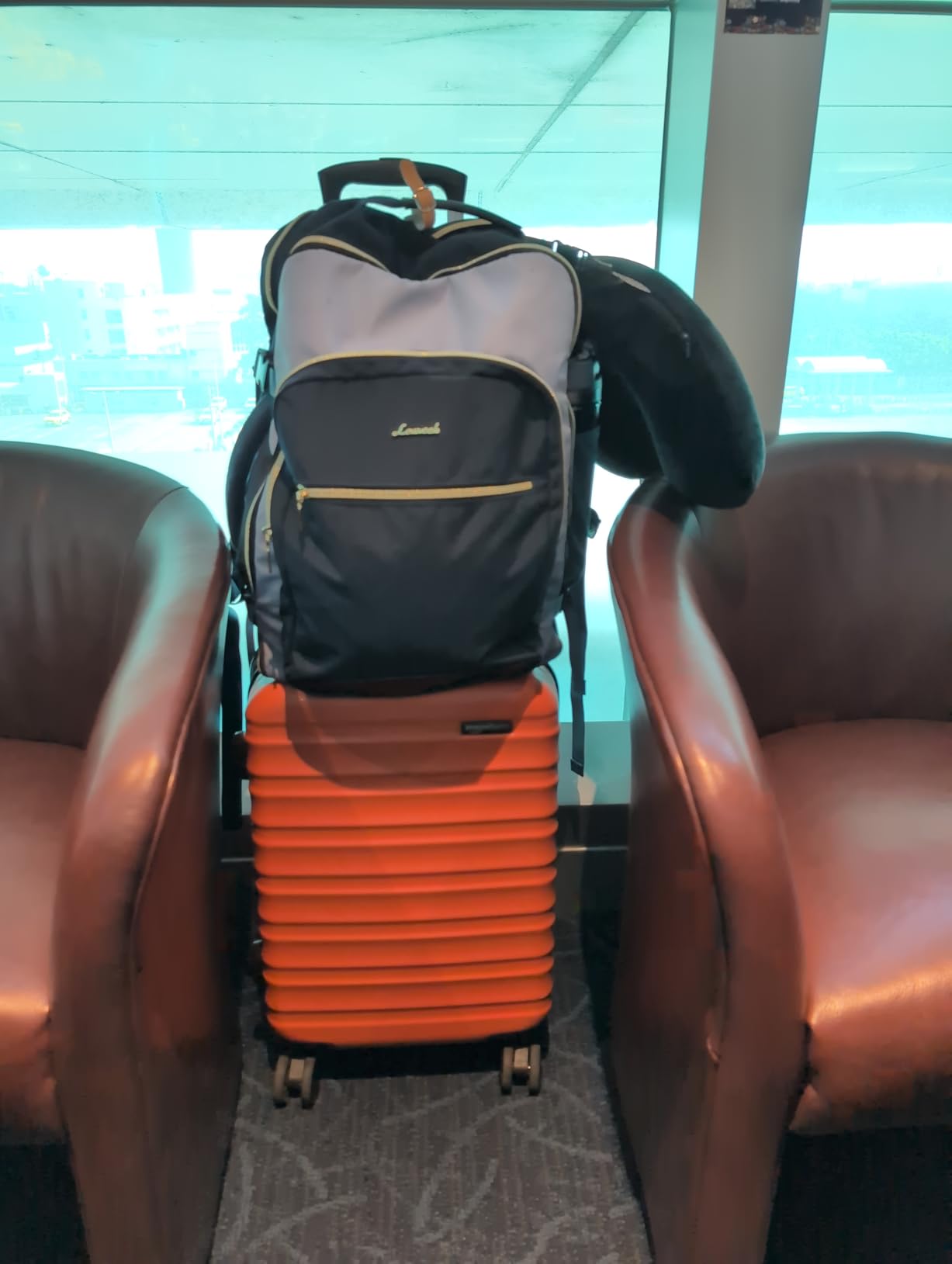 LOVEVOOK 40L Travel Backpack for Women & Men, Airline Approved Carry On Luggage with 3 Packing Cubes, TSA Overnight Bags, Waterproof Personal Item Bag, Weekender Essentials Backpacks fits 17