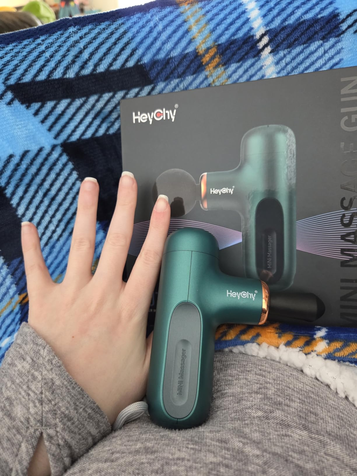 Super Mini Massage Gun, Percussion Deep Tissues Muscle Massager, Compact Sports Travel Massage Gun, Portable Handheld Massager for Home, Gym, Office, Outdoors customer photo 2