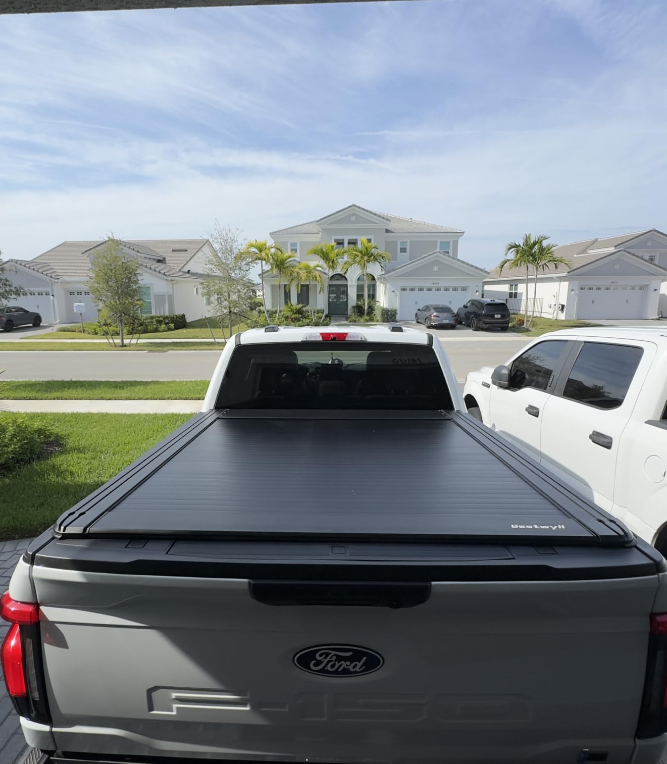 Retractable Hard Tonneau Cover Fits 2015-2026 Ford F-150 5.5 Ft Truck Bed Spring-Loaded Dual T-Slot Design BY22 customer photo 2