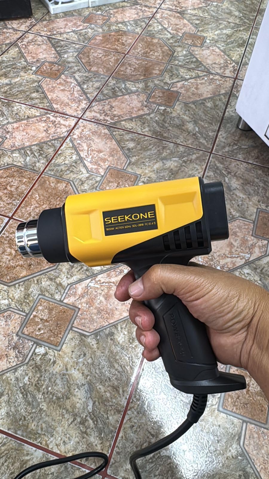 SEEKONE 1800W Heat Gun with LCD Digital Display Compact Design Hot Air Gun Variable Temperature Control 122℉-1202℉ (50℃-650℃) with Memory Function and 4 Nozzles for Crafts, Vinyl Wrap, Shrink Tubing customer photo 1