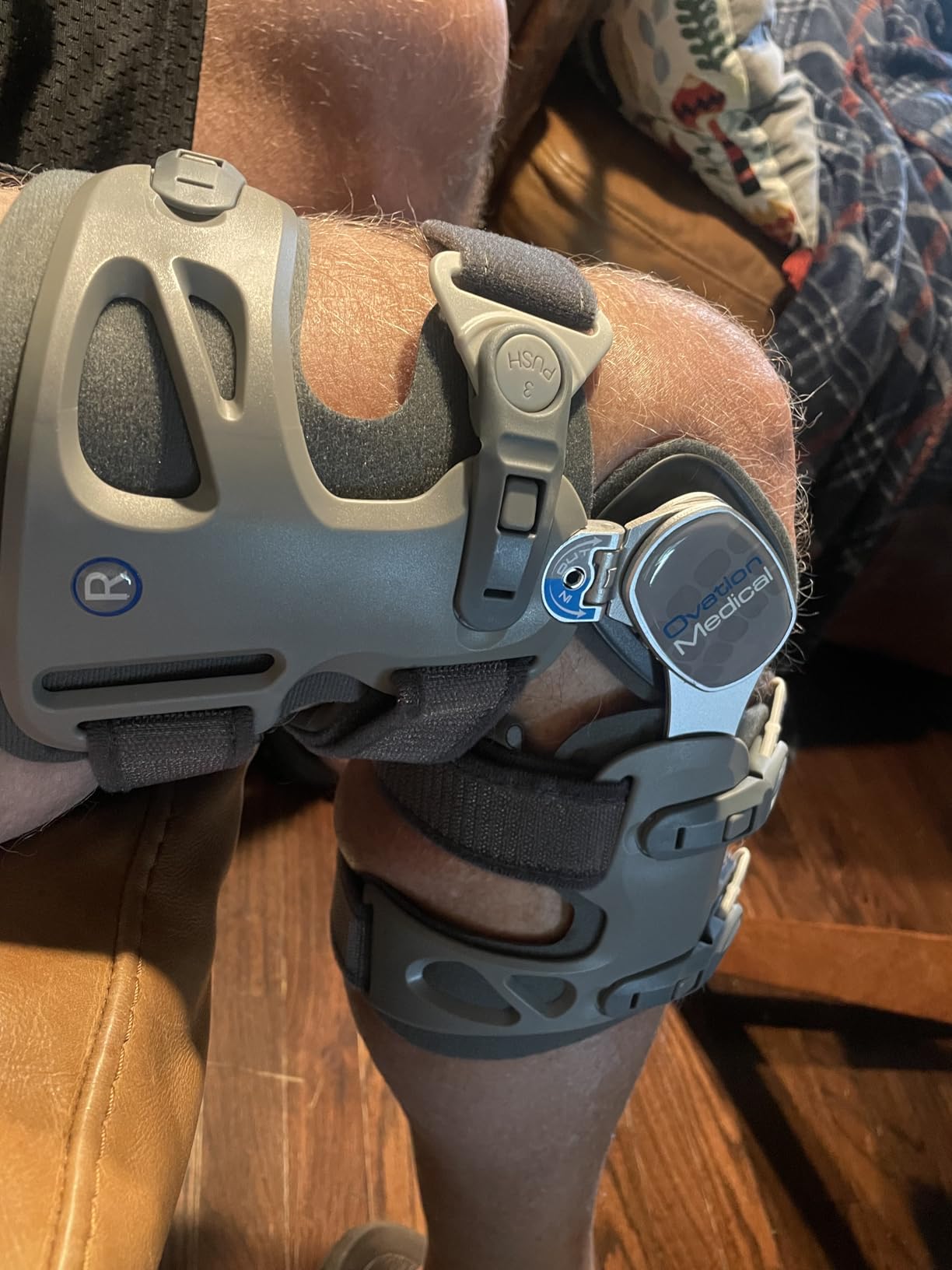 Ovation Medical Game Changer Unloader Knee Brace - Lightweight, Low Profile OA Knee Brace for Arthritis Pain and Support - Premium Knee Support for Medial and Lateral Knee Pain customer photo 1