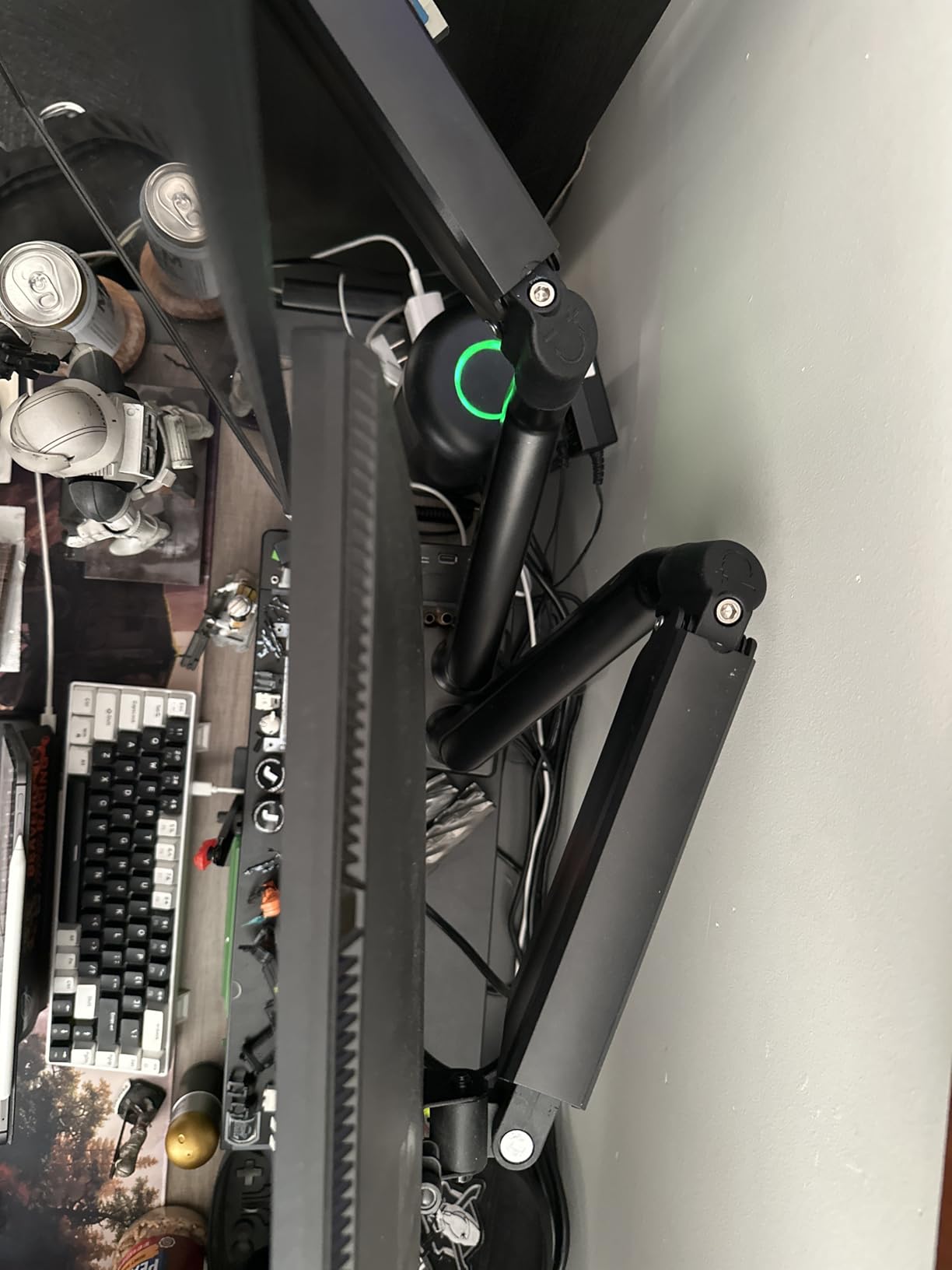 HUANUO Dual Monitor Mount for 2 Monitors up to 32 inches, Each Arm Holds Max 22lbs, Dual Monitor Stand with Advanced System, Height-Adjustable/Tilt/Swivel/Rotate, VESA Standard 75mm or 100mm customer photo 2