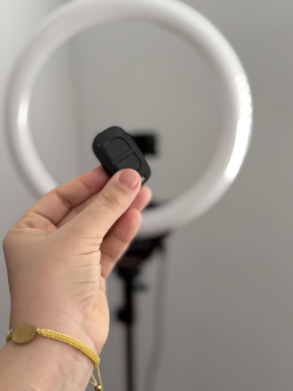 UBeesize 14'' LED Foldable Ring Light with 62'' Tripod Stand, Selfie Ring Light for Video Recording, Live Streaming, TikTok & YouTube, Compatible with iPhone & Android (Black) customer photo 2