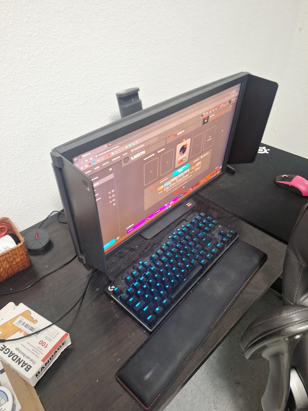 BenQ Zowie XL2586X 24.1-inch Fast TN 540Hz Gaming Monitor for Esports, Motion Clarity DyAc2, 1080p, XL Setting to Share, Shielding Hood, Industrial Grade Ball Bearing Height Adjustment customer photo 3