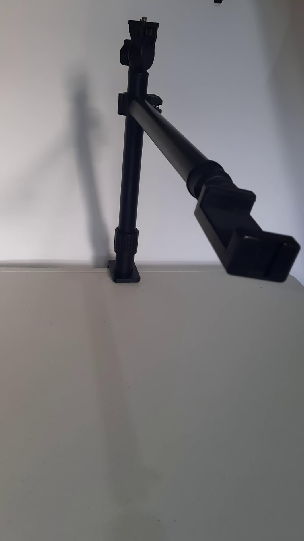 SMALLRIG Overhead Camera Mount, Camera Desk Mount Stand with Flexible Arm, 360° Rotatable Ball Head, DSLR Boom Arm Tabletop C Clamp for Photography Videography Live Stream - 4456 customer photo 2