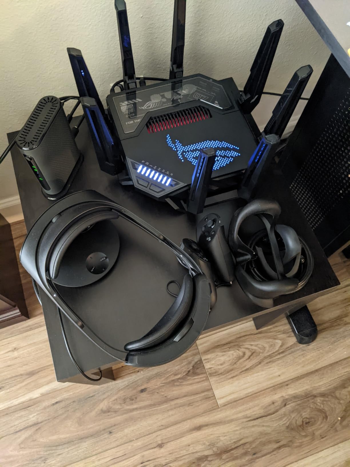 ASUS ROG Rapture GT-BE98 PRO First Quad-Band WiFi 7 Gaming Router supports 320MHz, Dual 10G Port, Triple-level Game Acceleration, Mobile Game Mode, Subscription-Free Security, AiMesh, and VPN features customer photo 1