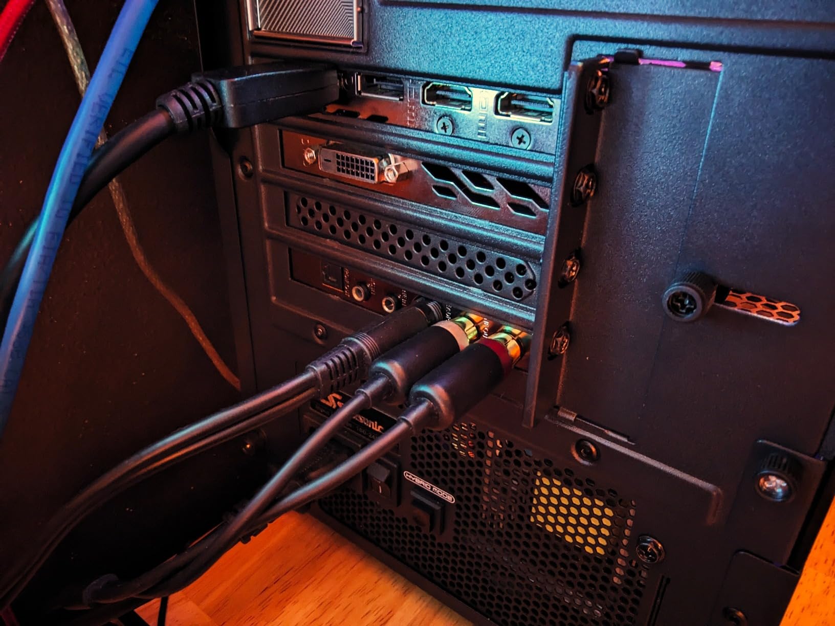 Aqua 3, Micro ATX Case, MATX PC Case with 3 X 120mm 3-Pin ARGB Fan Pre-Installed, Panoramic View Tempered Glass Front & Side Panel, with Type C Port, Black customer photo 2