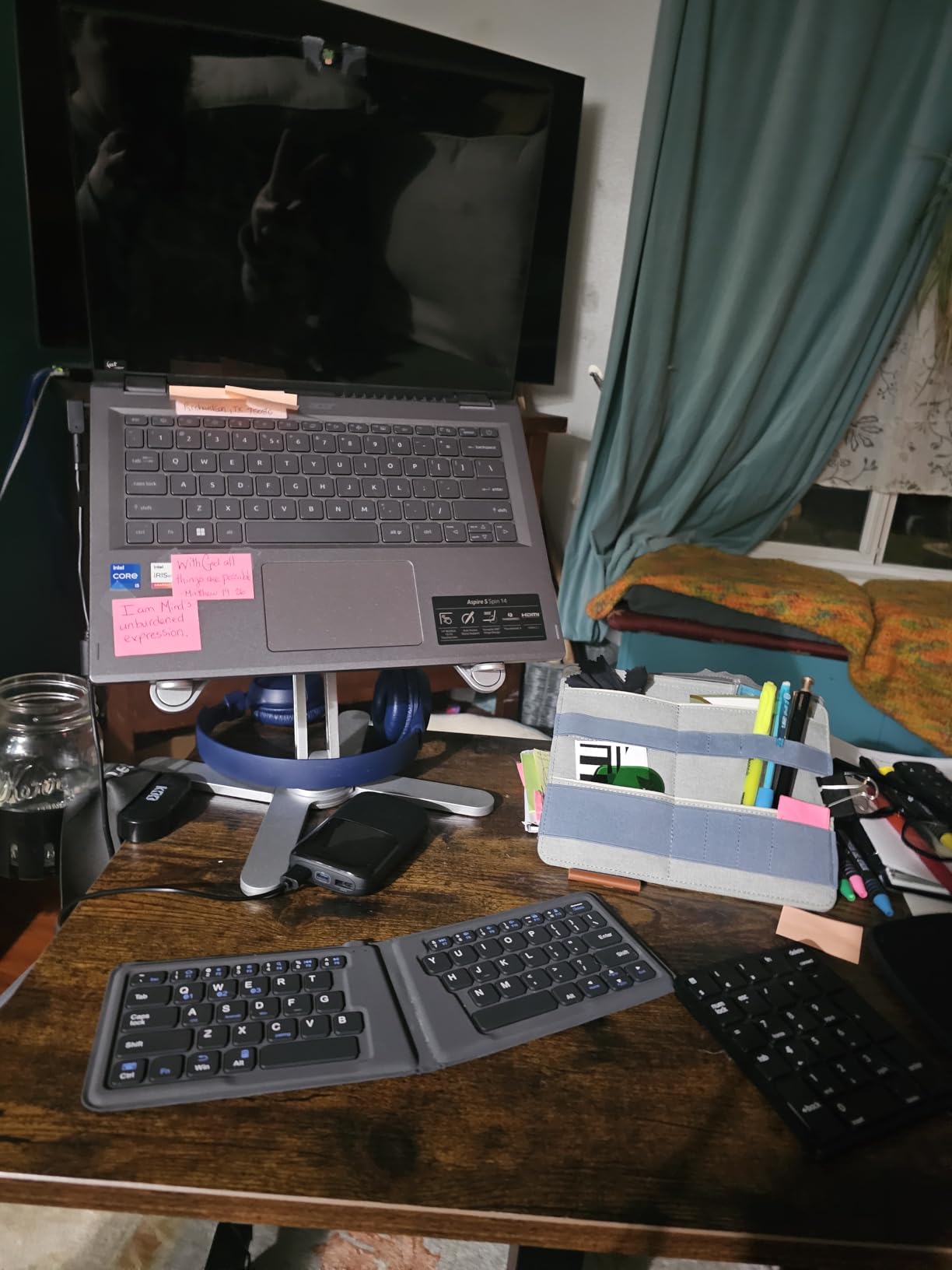 OMOTON LA10 360° Rotating Laptop Stand Riser for Desk, Ergonomic Foldable Computer Stand Adjustable Height Angles for Collaborative Work, Easy Storage Fit Macbooks,All Laptops up to 16 inches, Silver customer photo 1