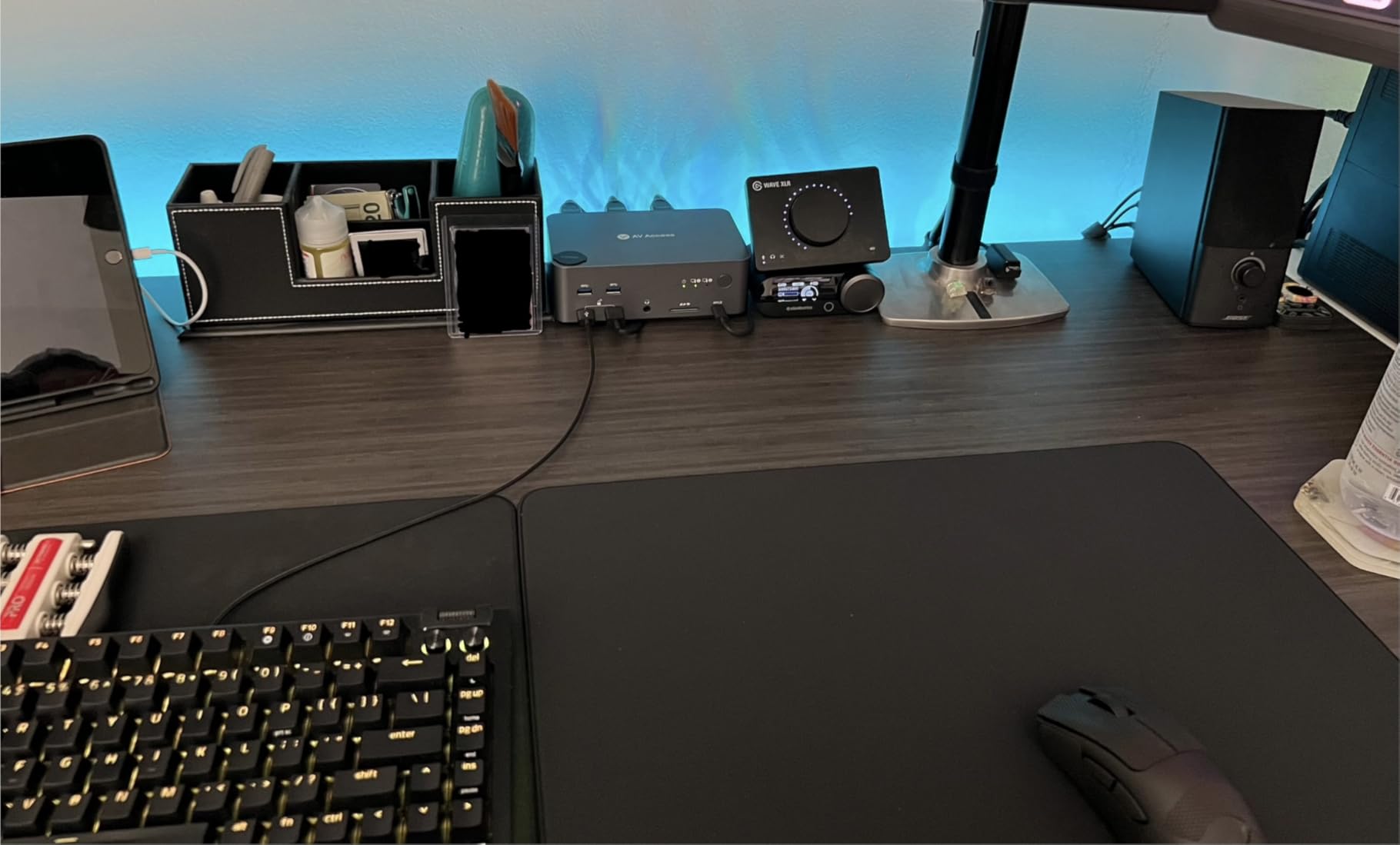 AV Access KVM Switch 3 Monitors 2 Computers 8K@60Hz, with 6 DP Cables, DisplayPort 2.0, 1G Ethernet, USB 3.0, Docking Station Triple Monitor, 4K@165/144Hz, 2K@144Hz for Dell HP customer photo 2