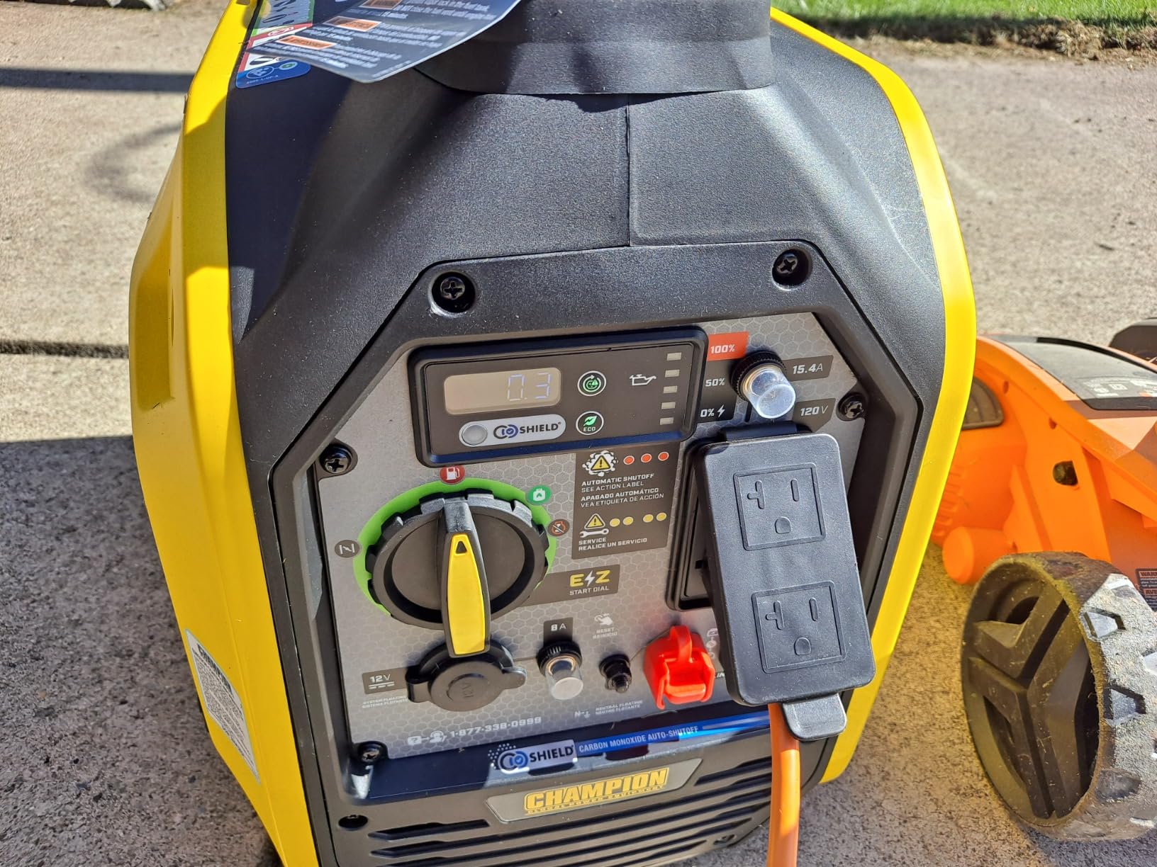 Champion Power Equipment 2500-Watt Dual Fuel Portable Inverter Generator with Quiet Technology and CO Shield customer photo 2