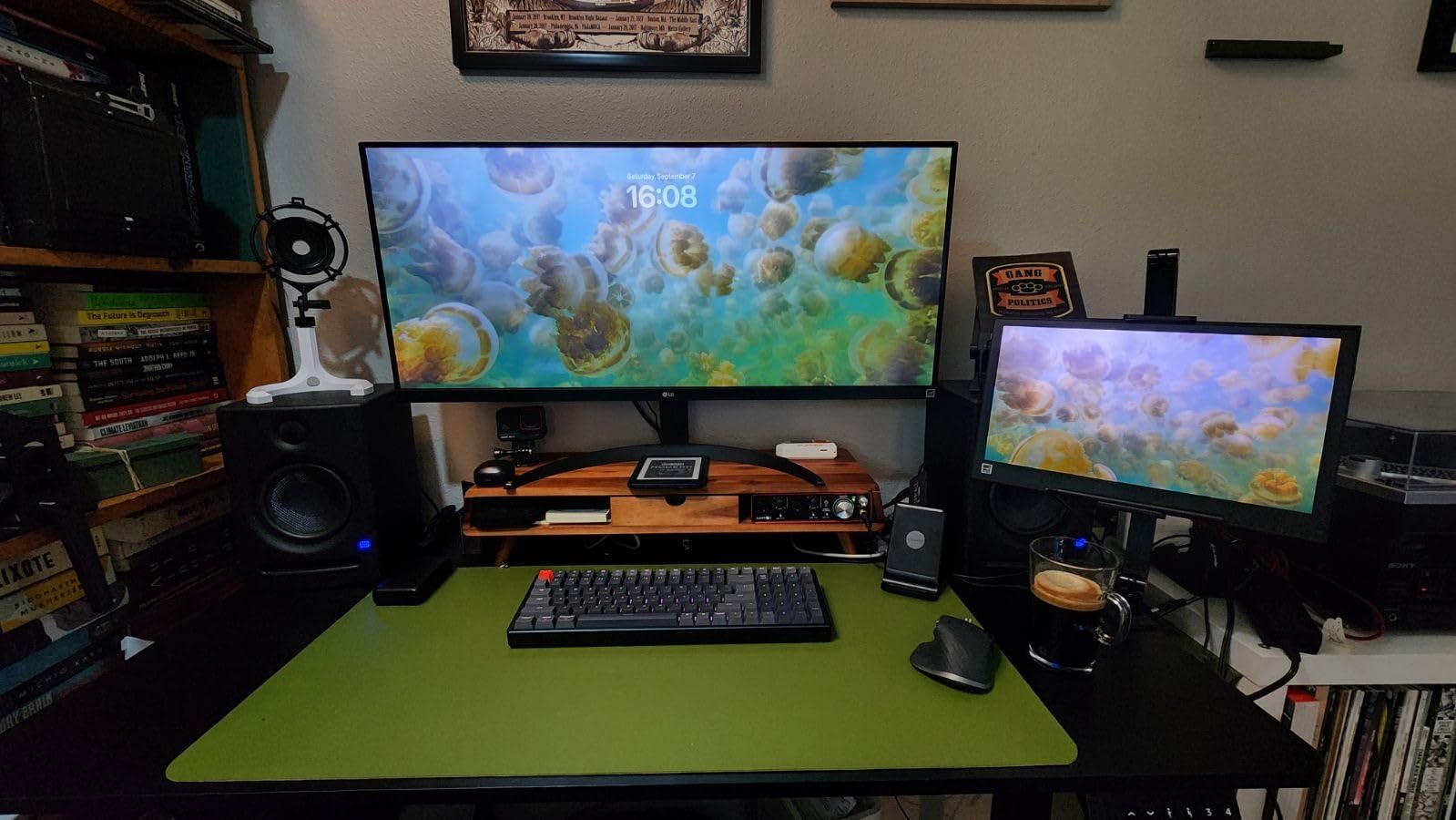 Wacom Movink Drawing Tablet with Screen, 13.3