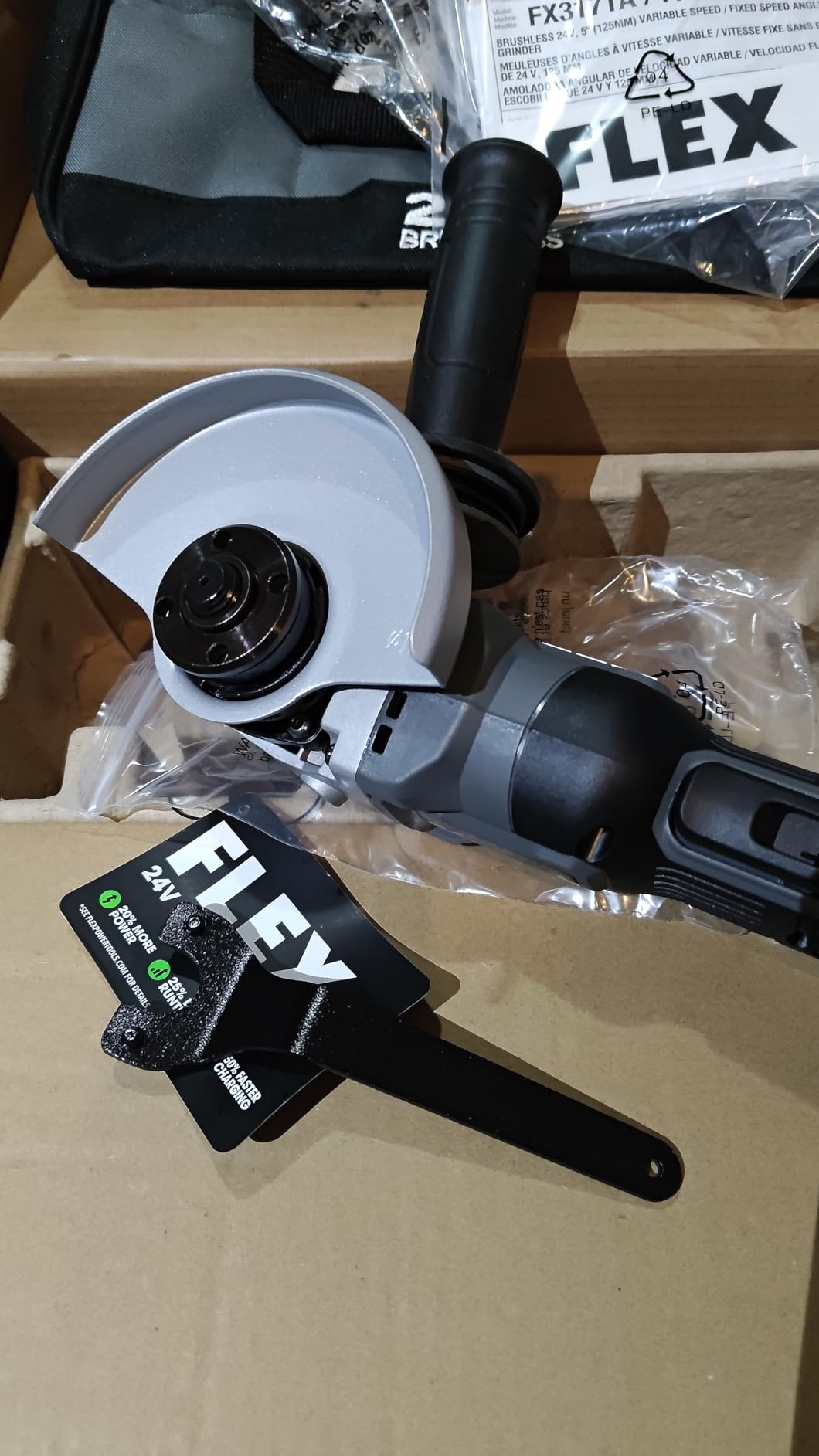 FLEX 24V Brushless Cordless 5-Inch 10,000 RPM Variable Speed Paddle Switch Angle Grinder Tool Only, Battery and Charger Not Included customer photo 2