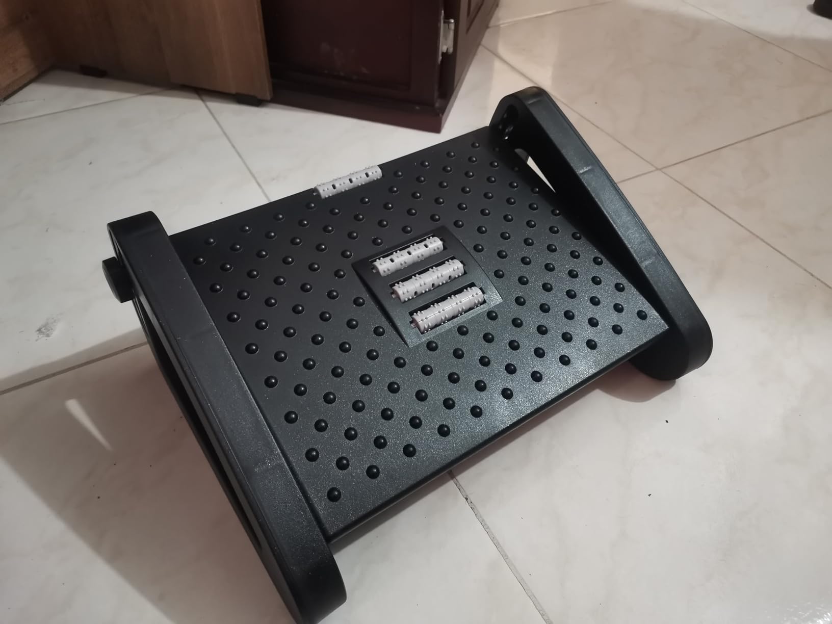 Foot Rest, Six Heights Adjustable Foot Rest for Under Desk at Work, Ergonomic Foots Stool for Under Office Desks, Under Desk Footrest with Foot Massage Roller, Chair Footrest for Leg Rests customer photo 2